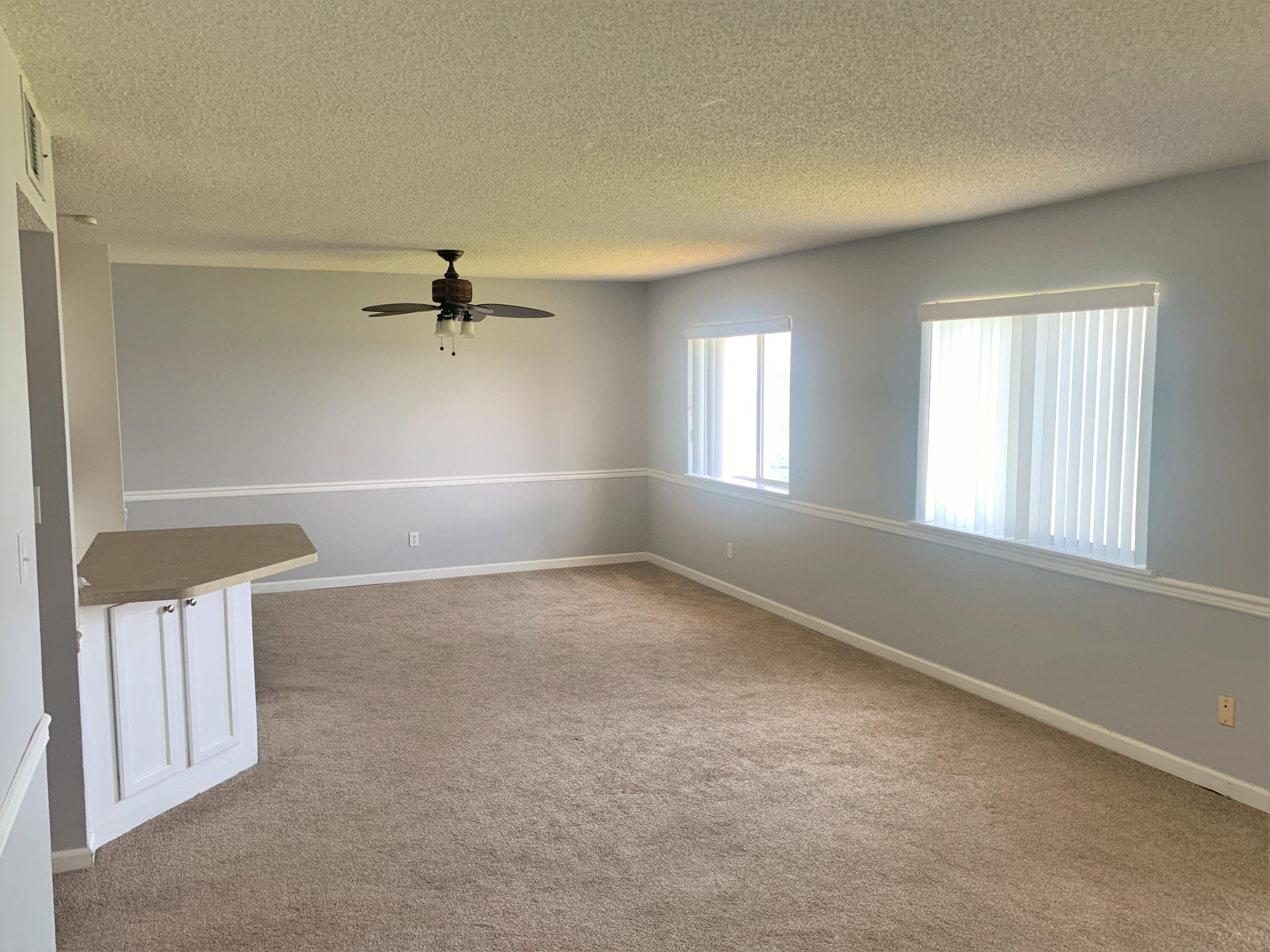 FINISTERRA CONDO - Residential