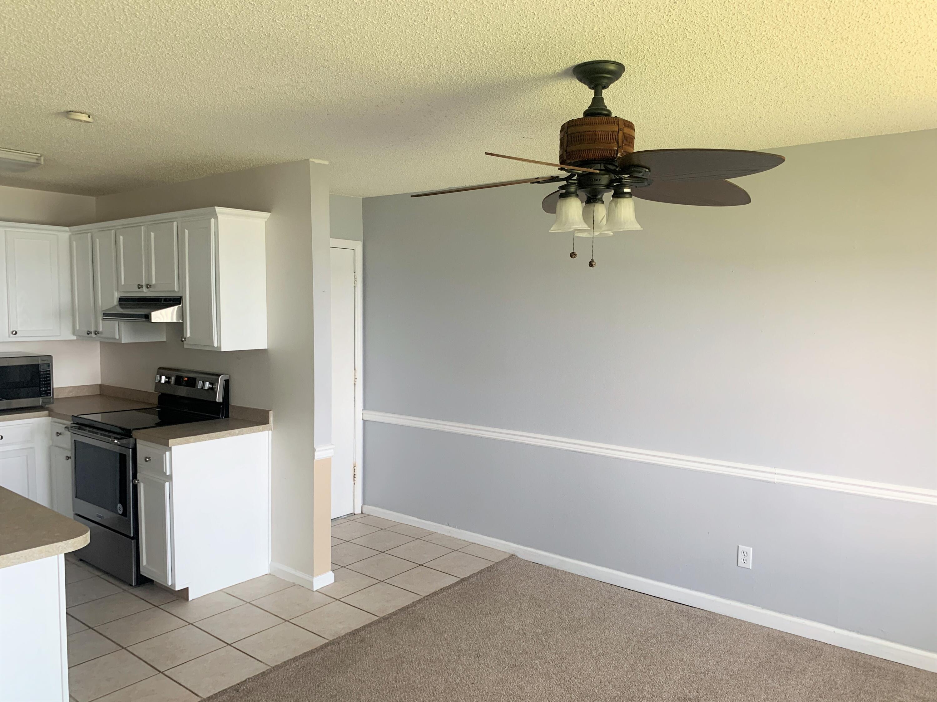 FINISTERRA CONDO - Residential