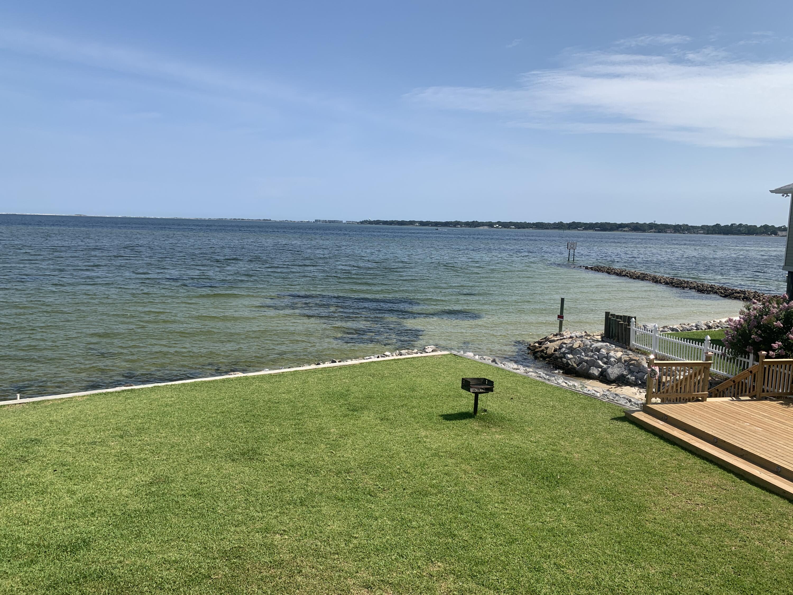 FINISTERRA CONDO - Residential