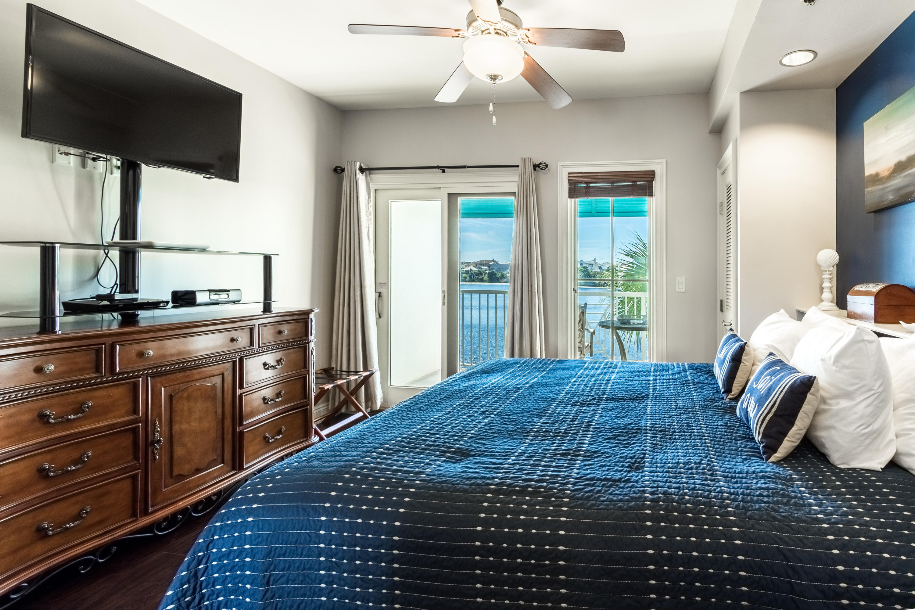 Carillon Beach Inn - Residential