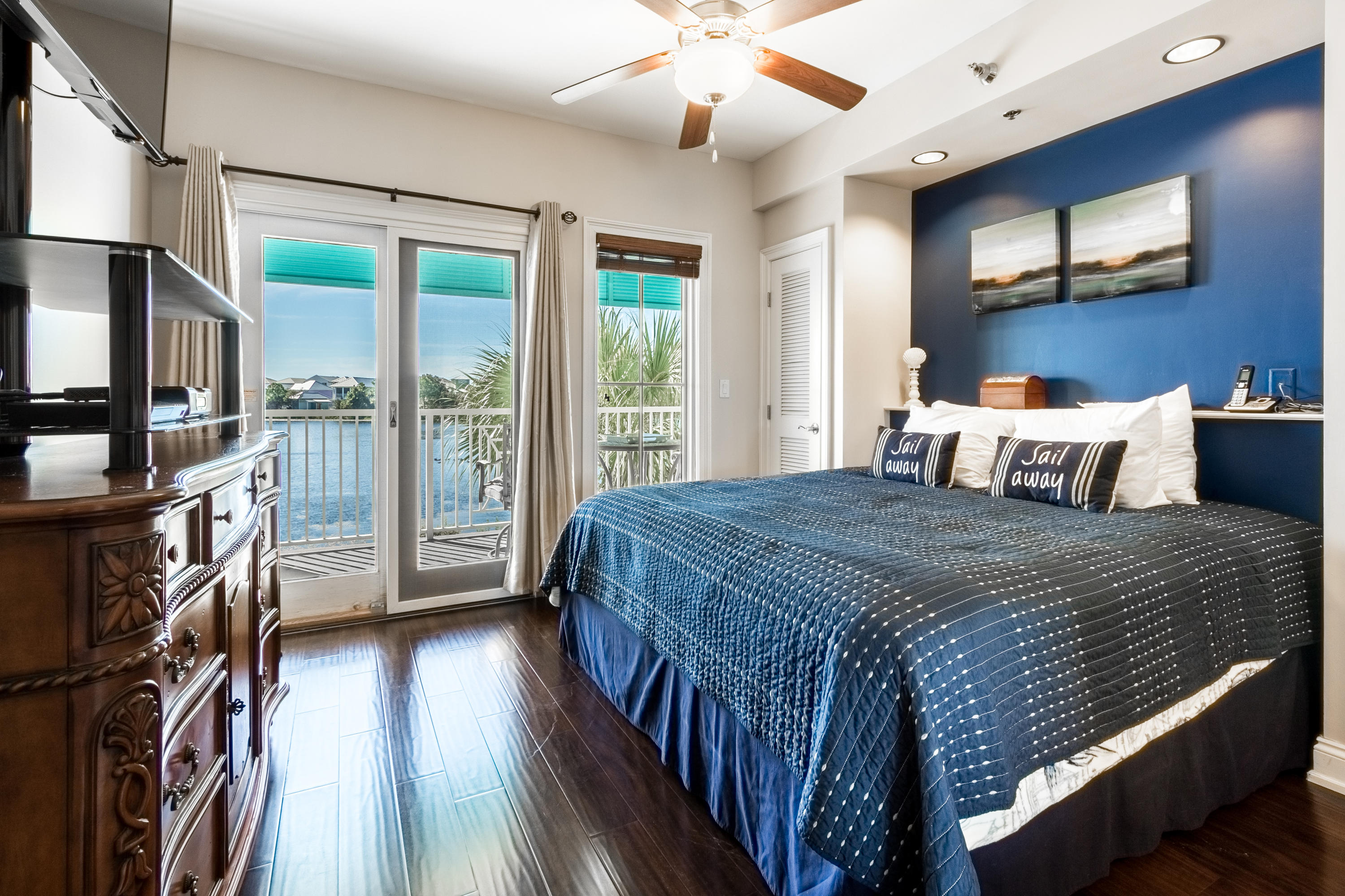 Carillon Beach Inn - Residential