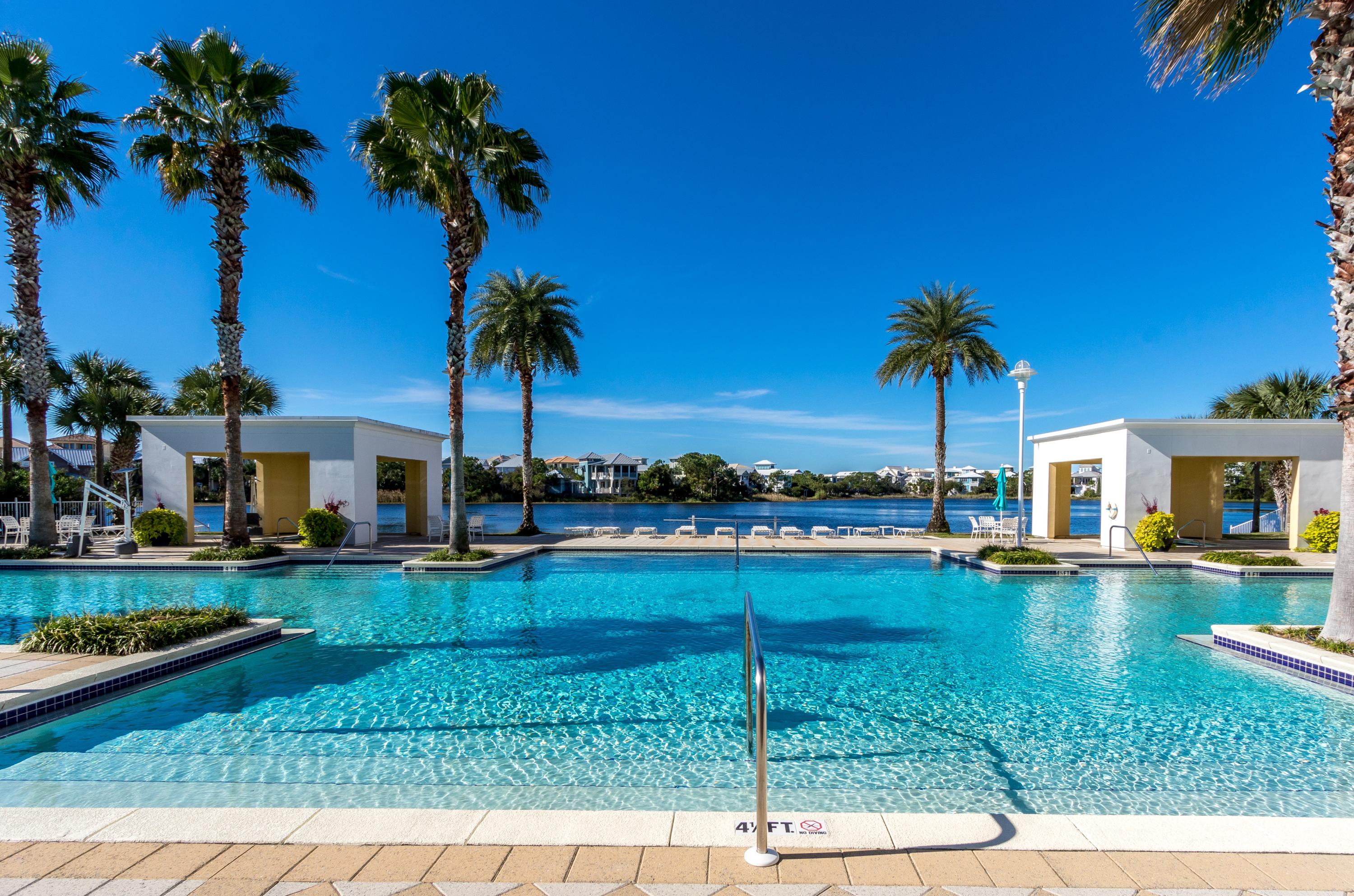 Carillon Beach Inn - Residential