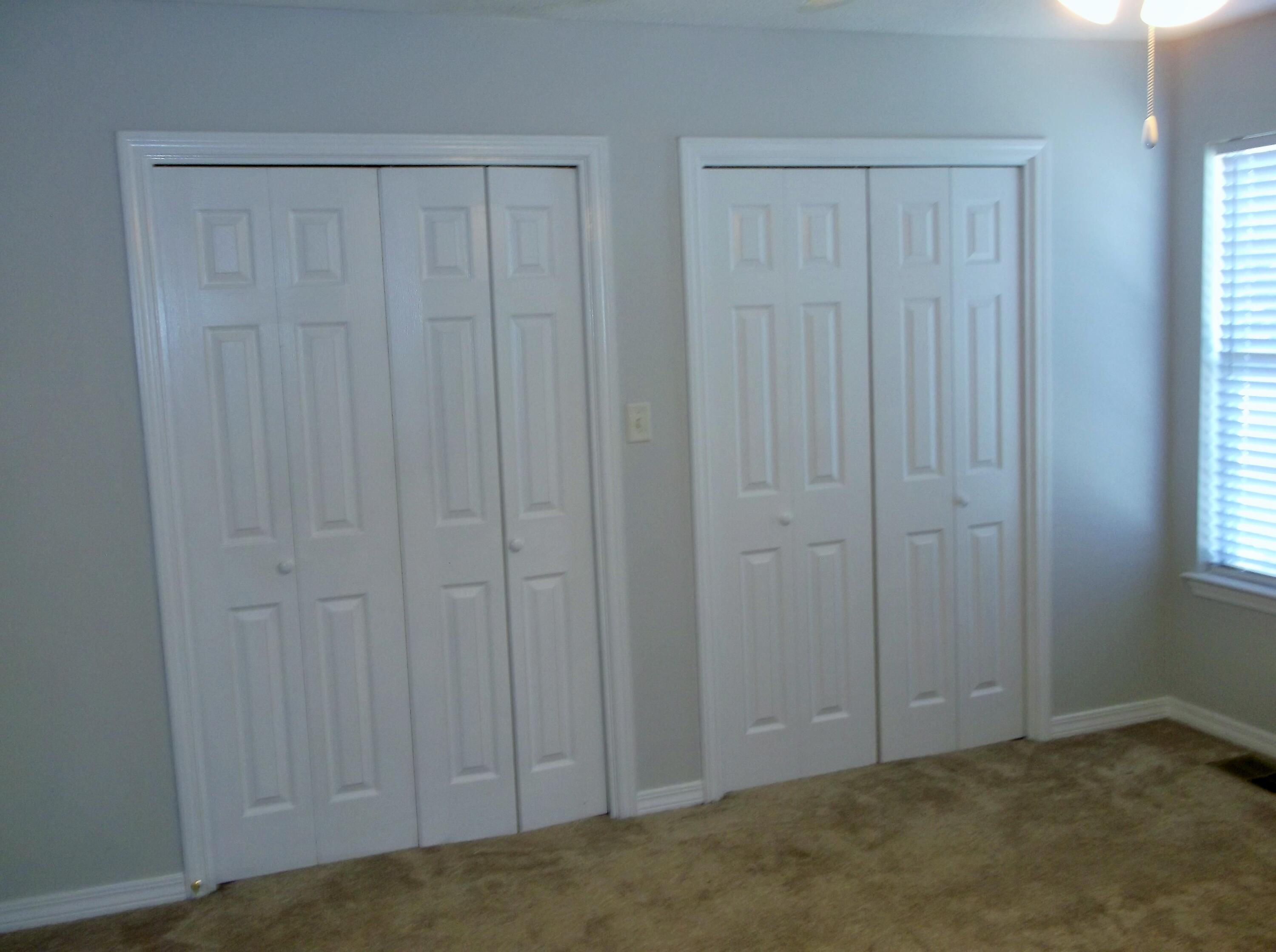 OAK PARK TOWNHOMES - Residential