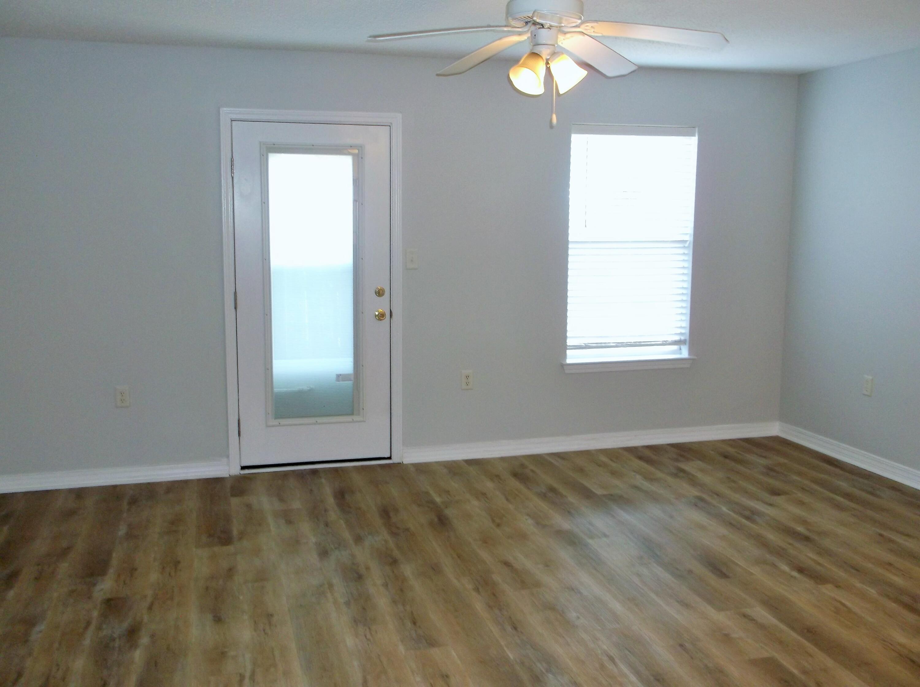 OAK PARK TOWNHOMES - Residential