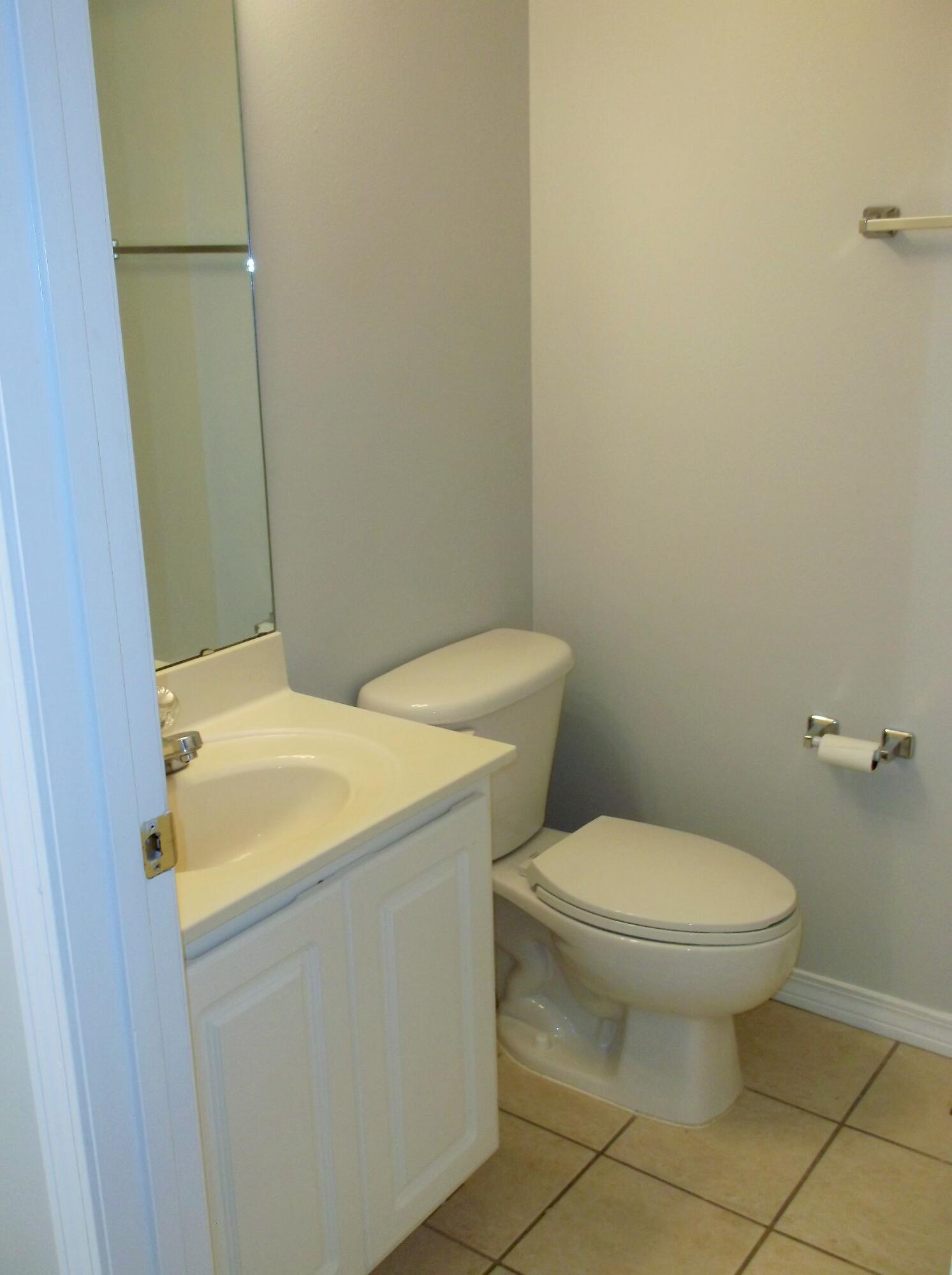OAK PARK TOWNHOMES - Residential