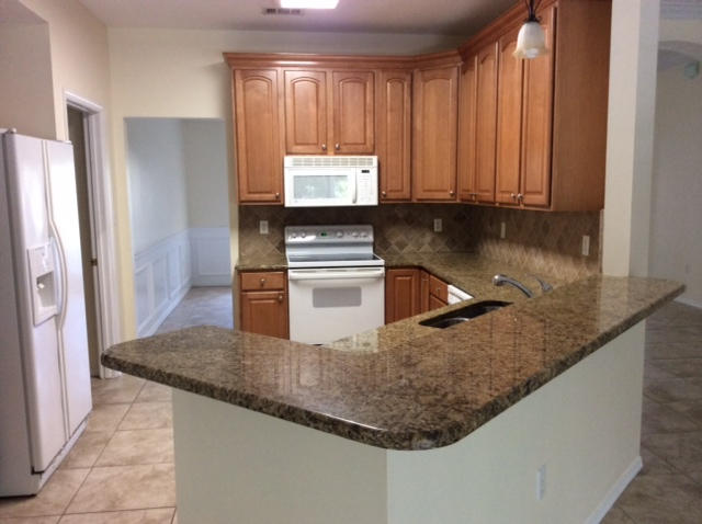 HUNTINGTON S/D PH 1 - Residential Lease