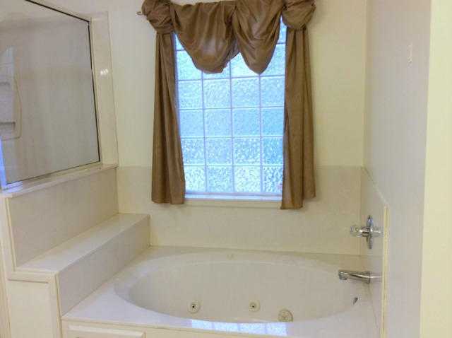 HUNTINGTON S/D PH 1 - Residential Lease