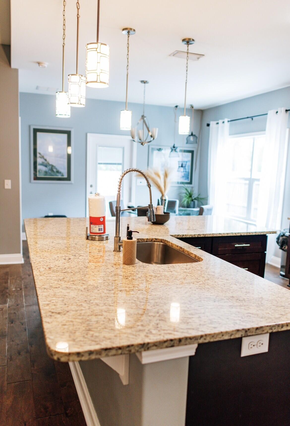 CRESCENT SHORES - Residential Lease