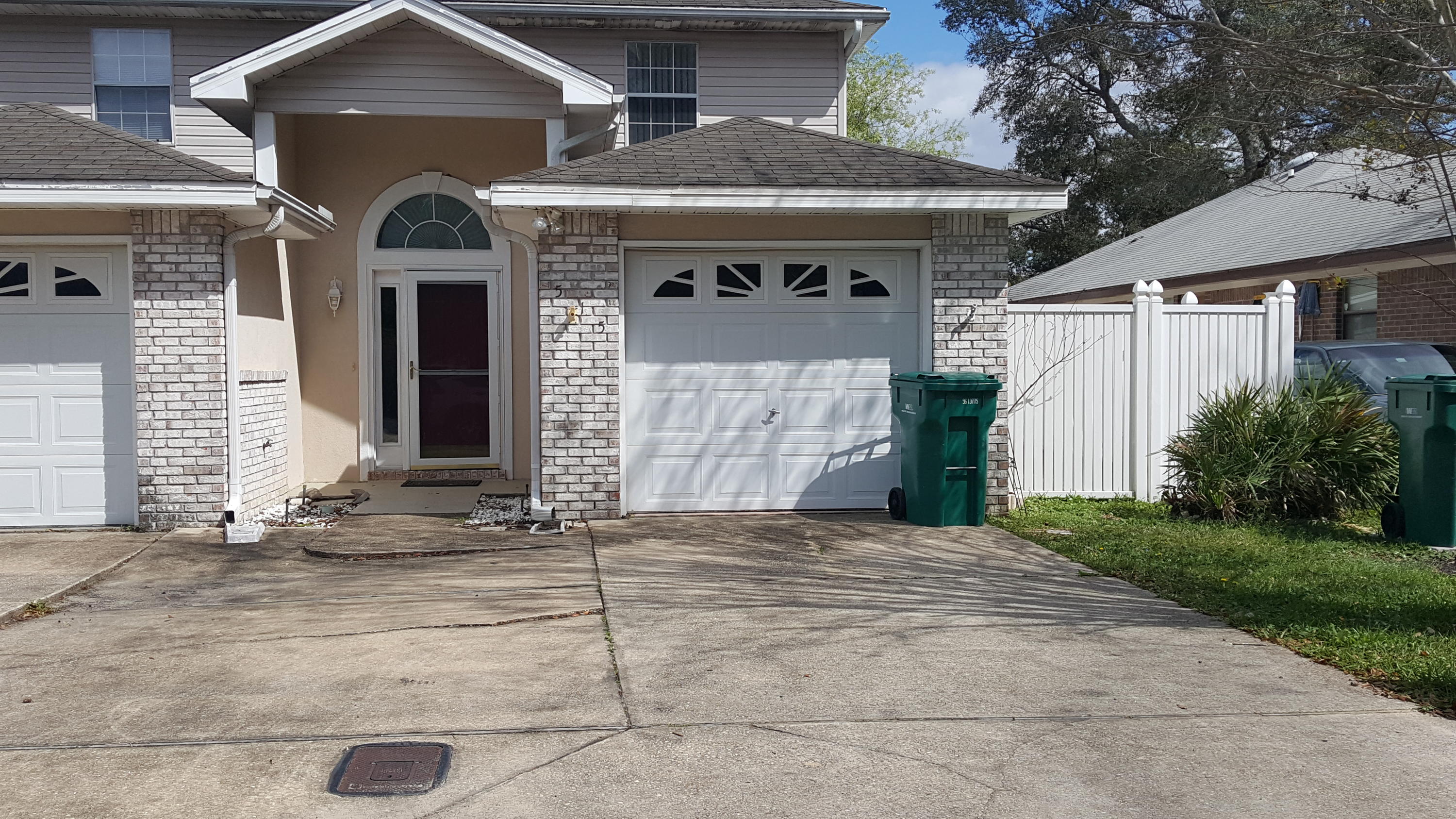 ADASHAN GARDYNS - Residential Lease