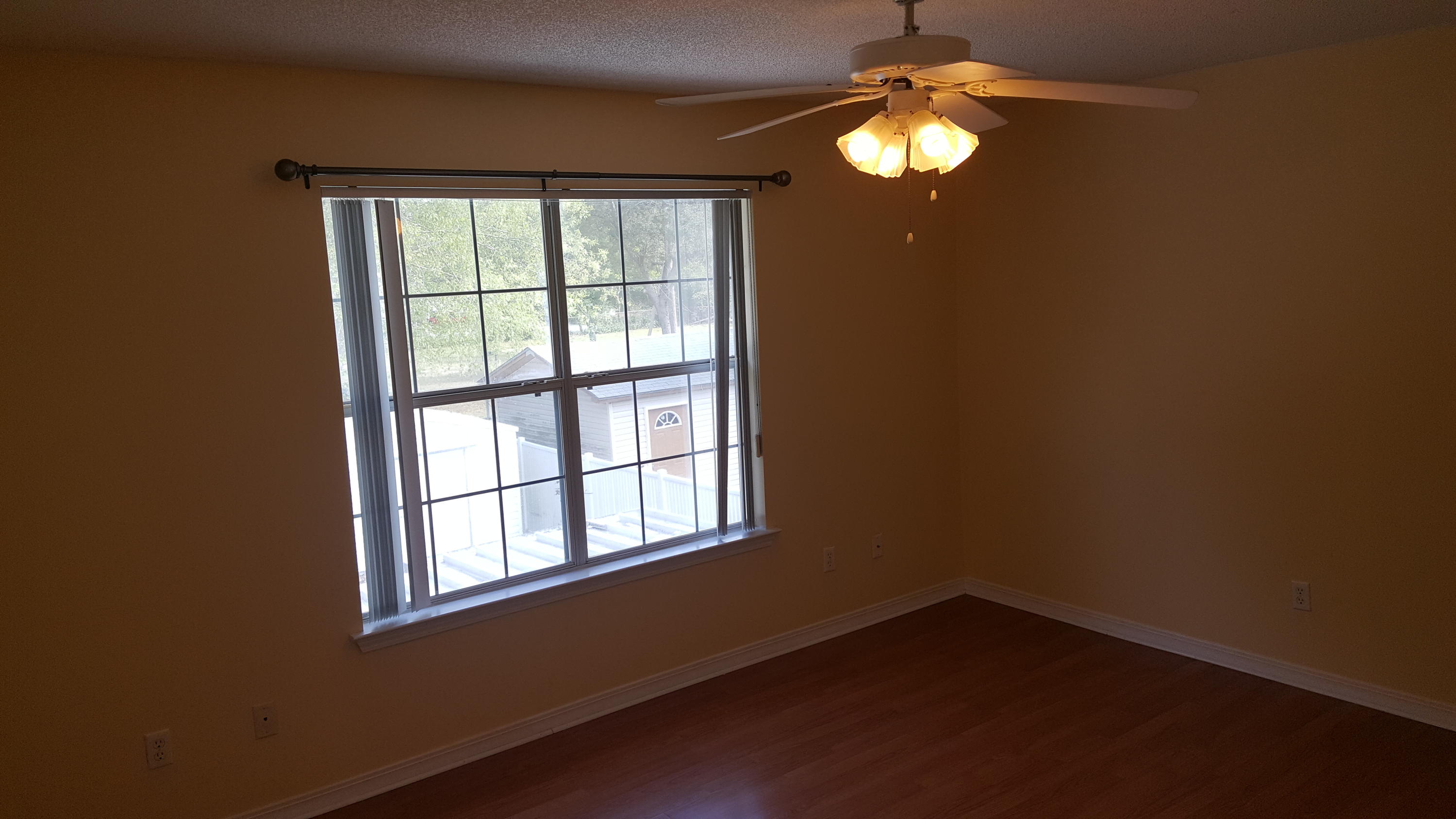 ADASHAN GARDYNS - Residential Lease