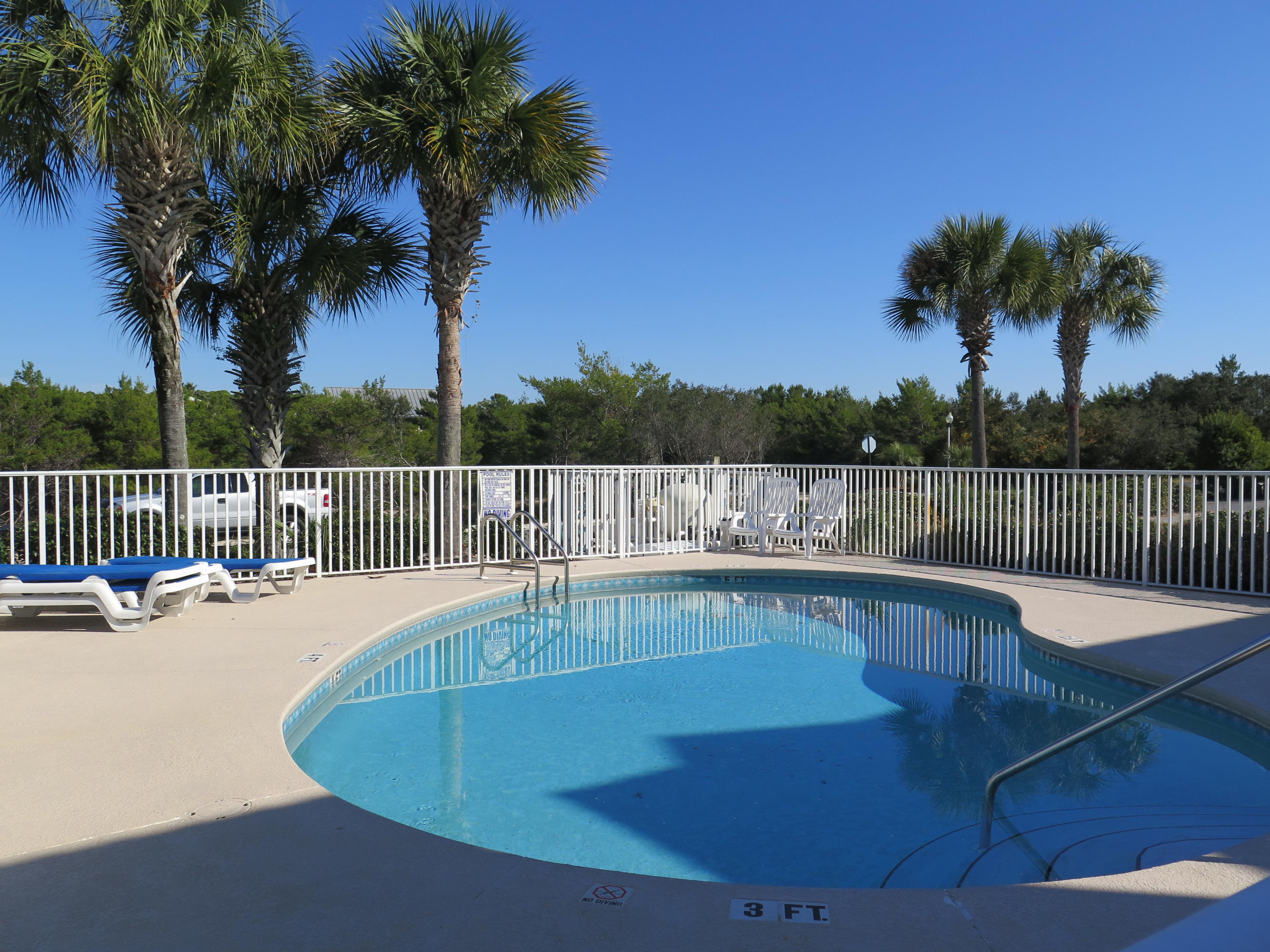 SEABREEZE COTTAGES - Residential