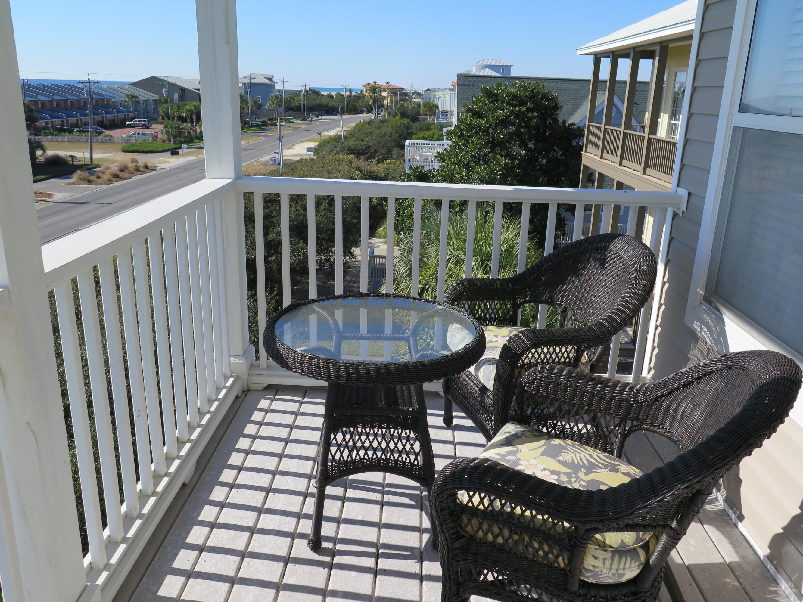 SEABREEZE COTTAGES - Residential