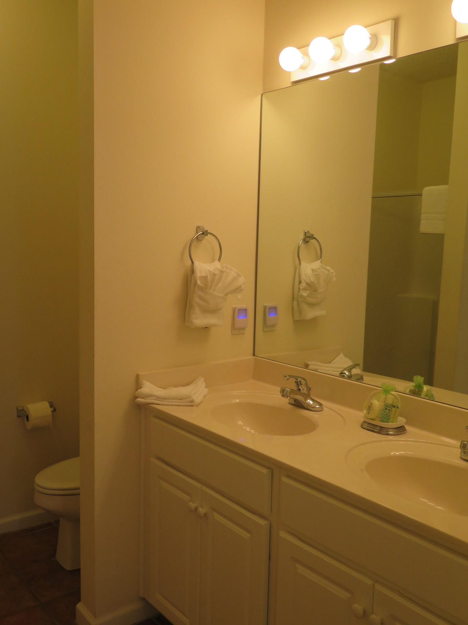 SEABREEZE COTTAGES - Residential