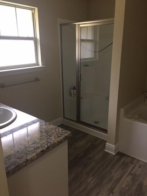 TOM KING ESTATES - Residential