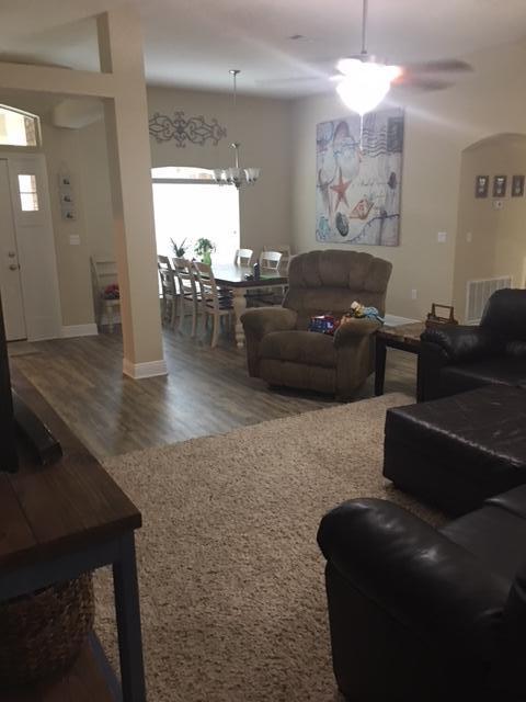 TOM KING ESTATES - Residential