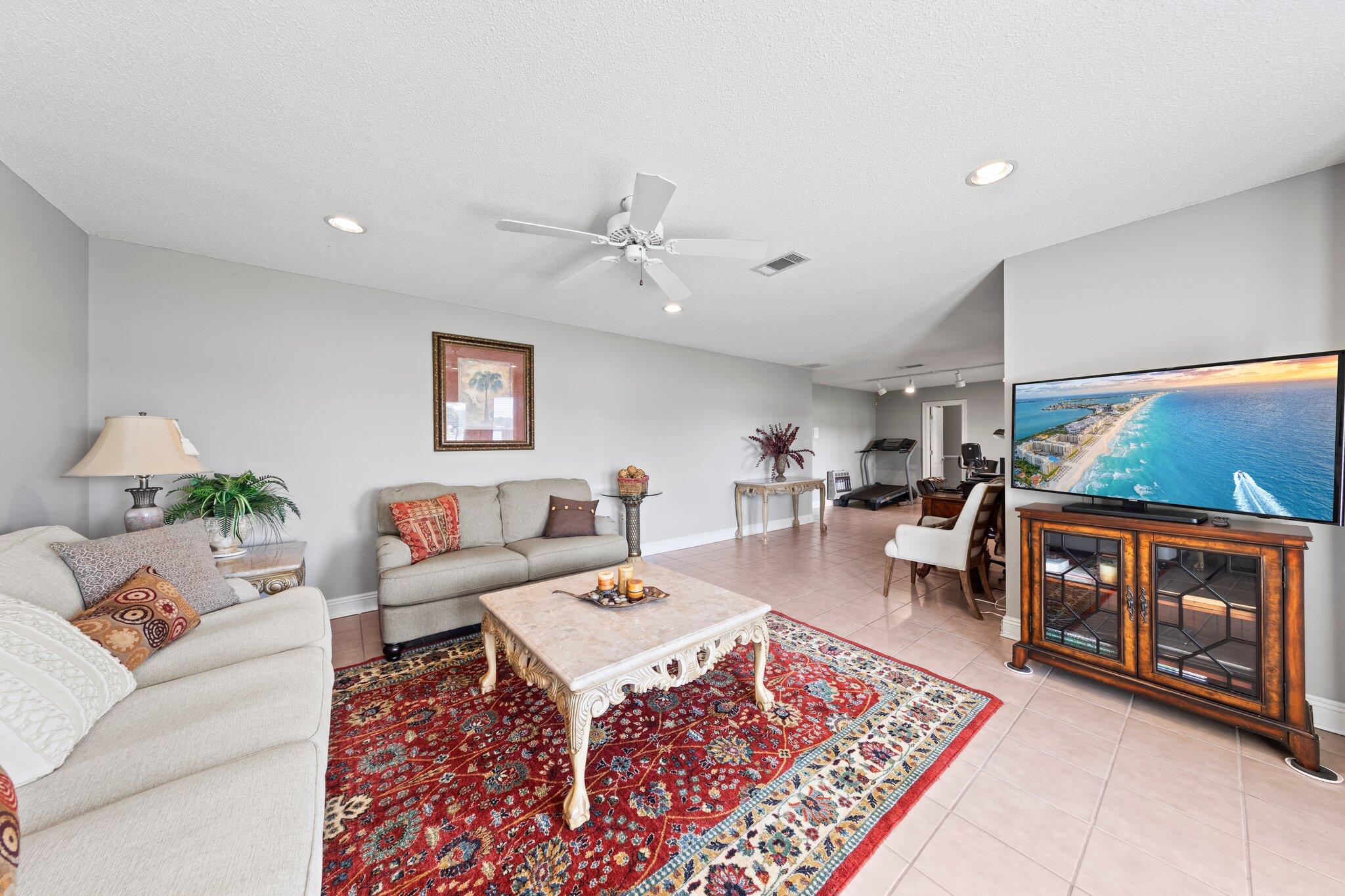 SHALIMAR POINTE S/D - Residential