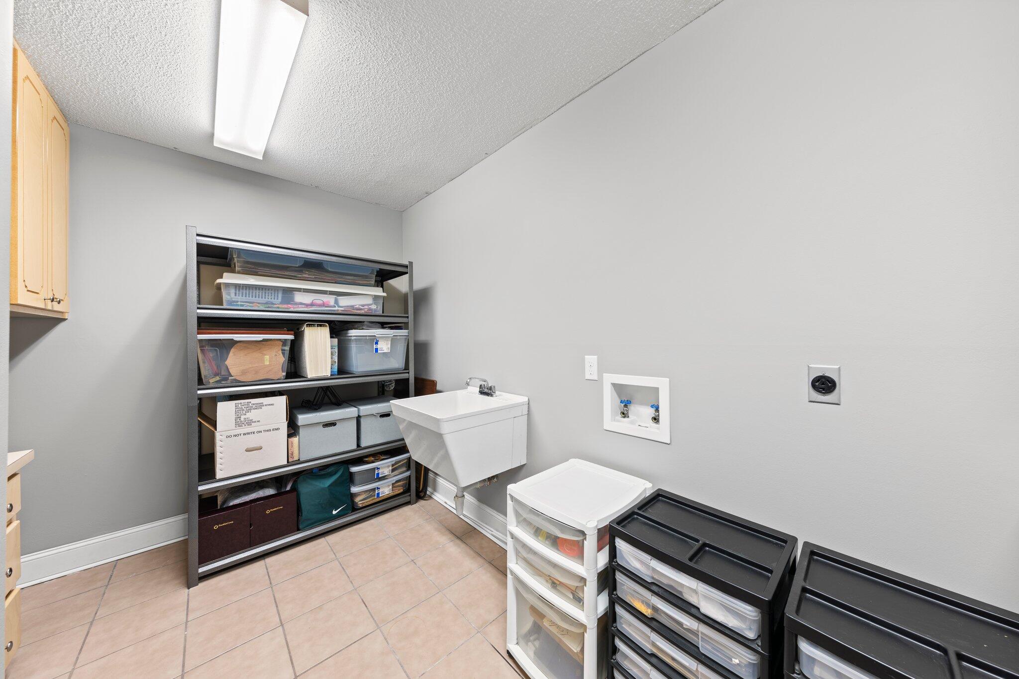 SHALIMAR POINTE S/D - Residential