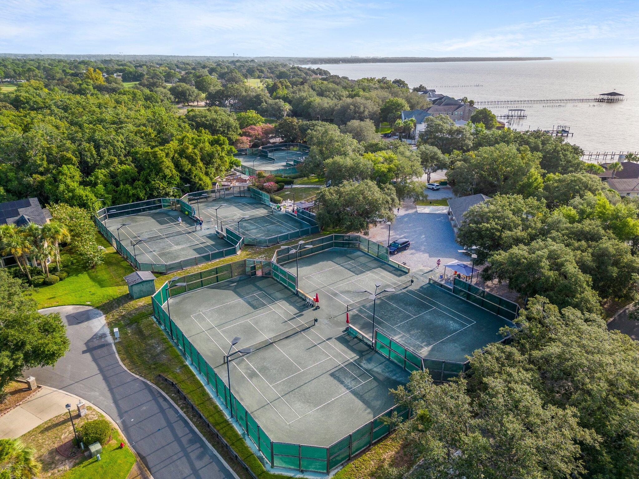 SHALIMAR POINTE S/D - Residential