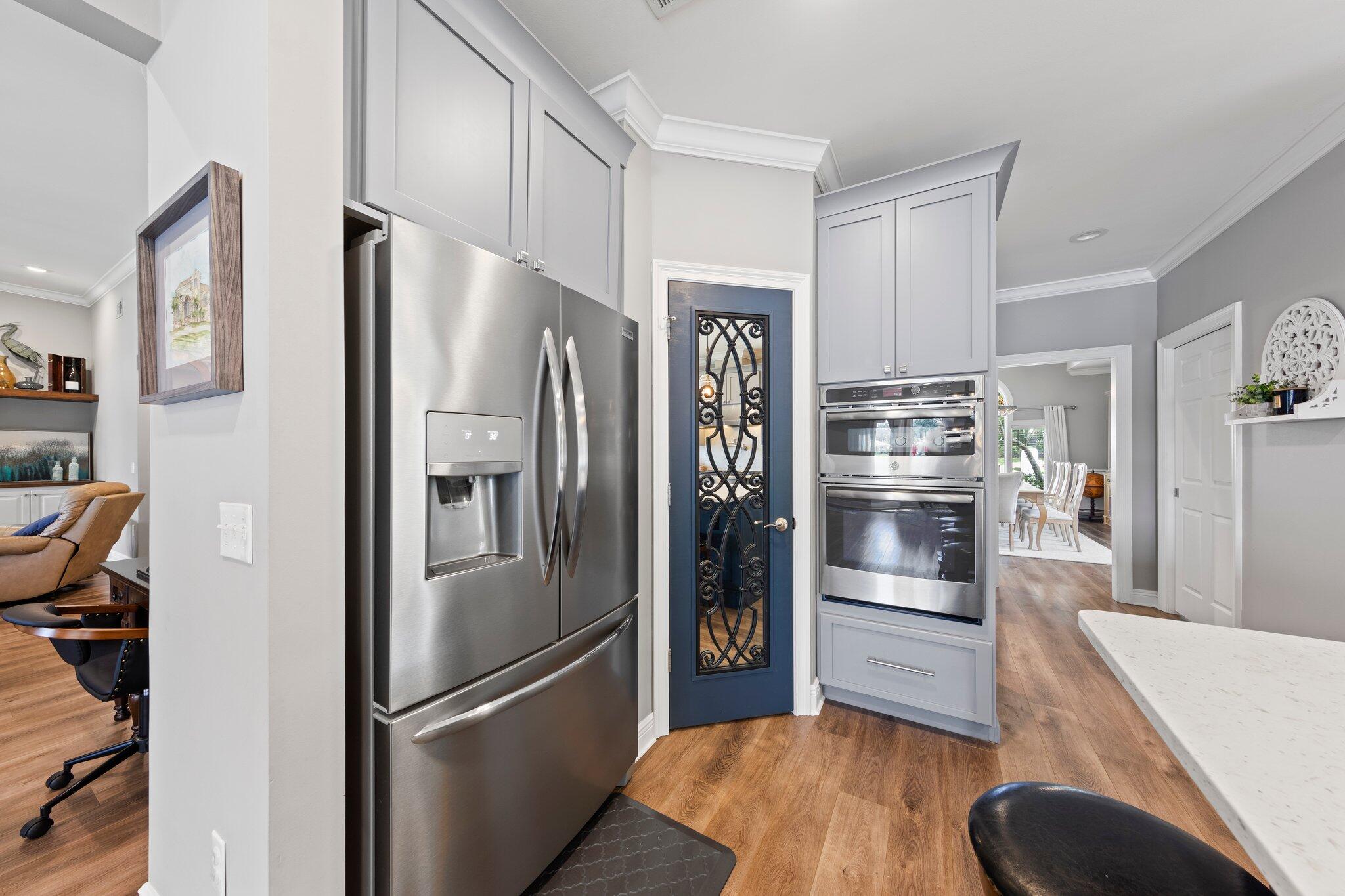 SHALIMAR POINTE S/D - Residential