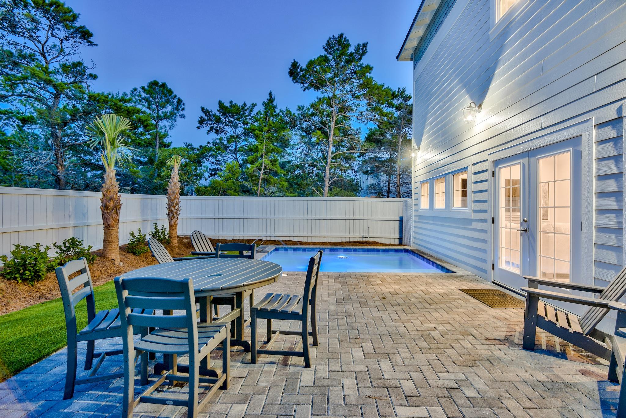 FRANGISTA BEACH 2ND ADDN - Residential