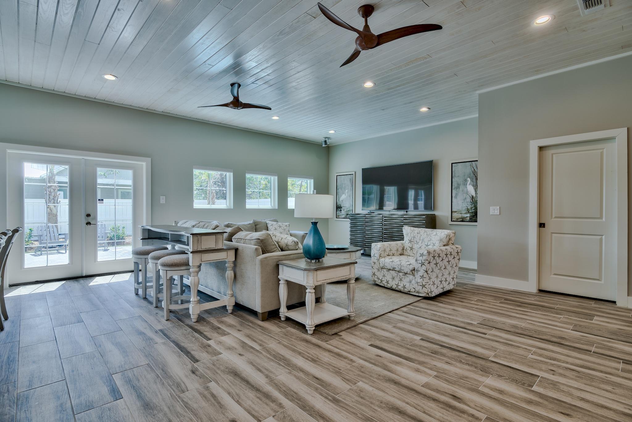 FRANGISTA BEACH 2ND ADDN - Residential