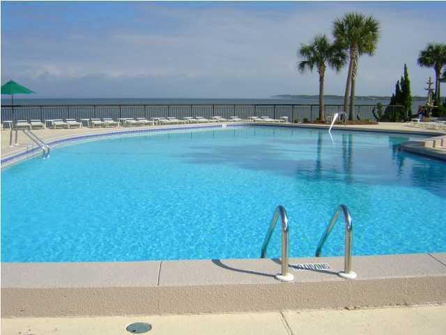 BAYSIDE CONDO SANDESTIN - Residential