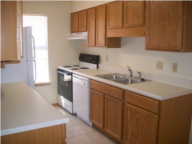 PARKWOOD TERRACE - Residential Lease