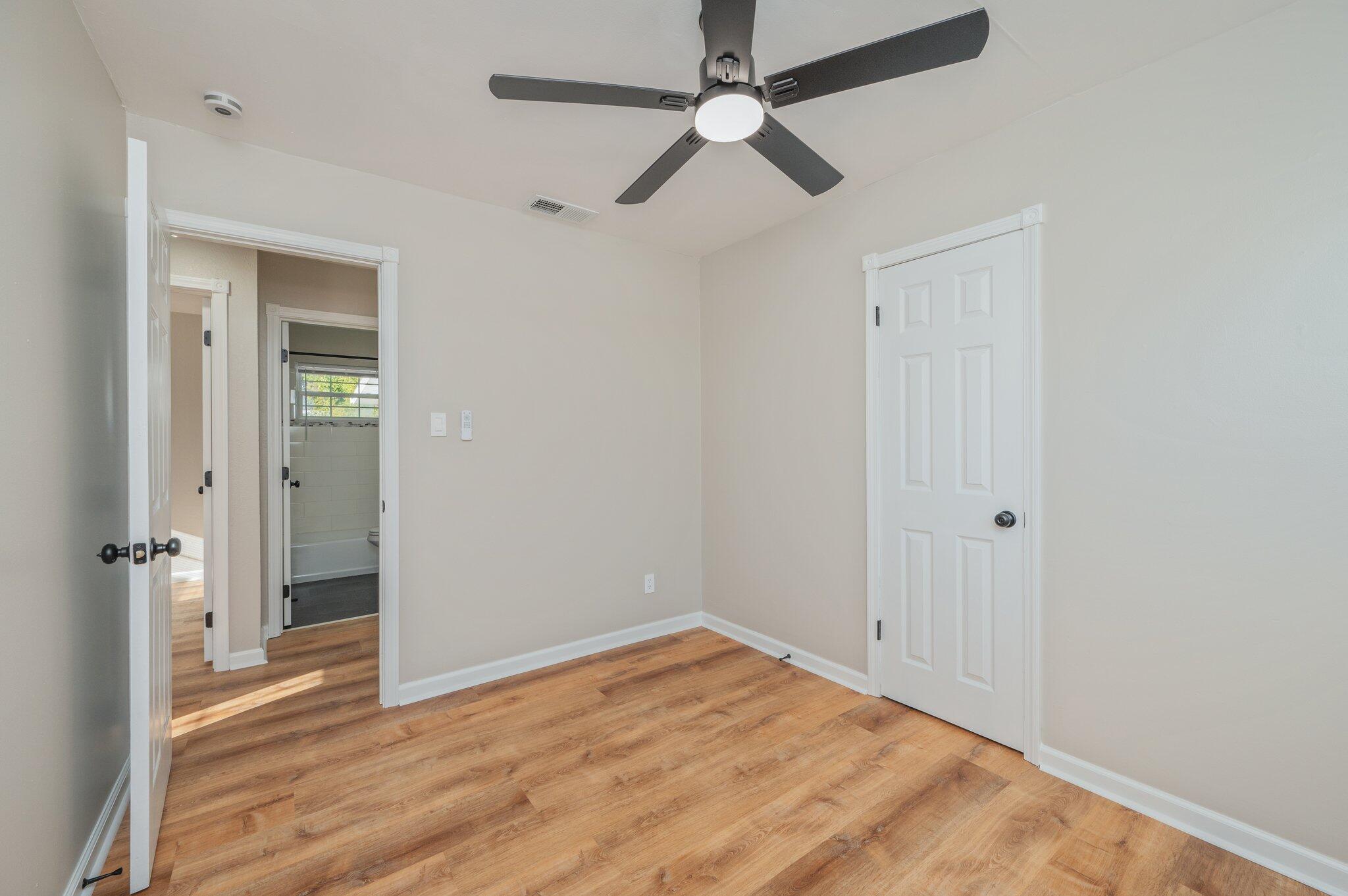 SPRINGDALE - Residential Lease