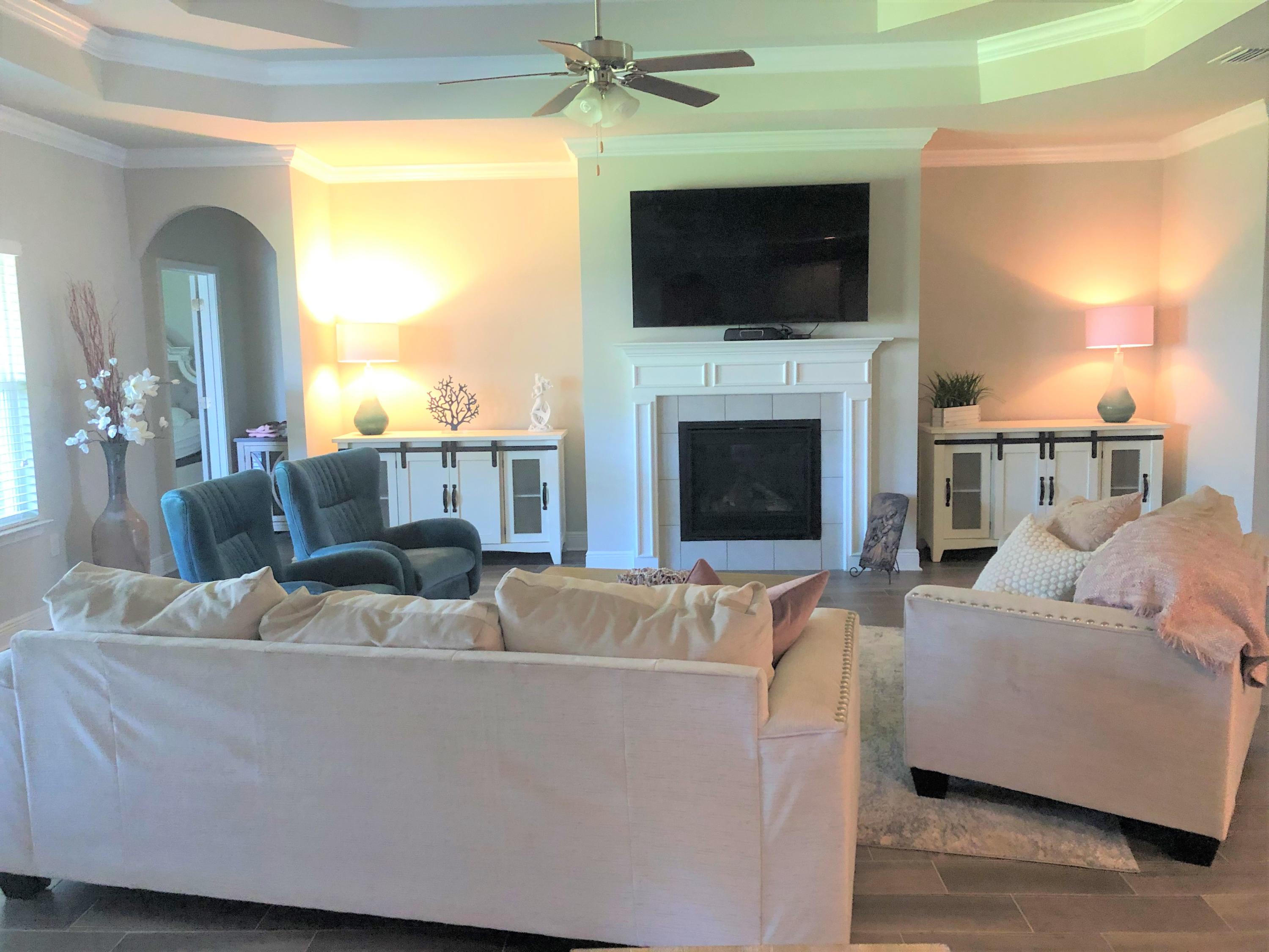 HAMMOCK BAY - Residential