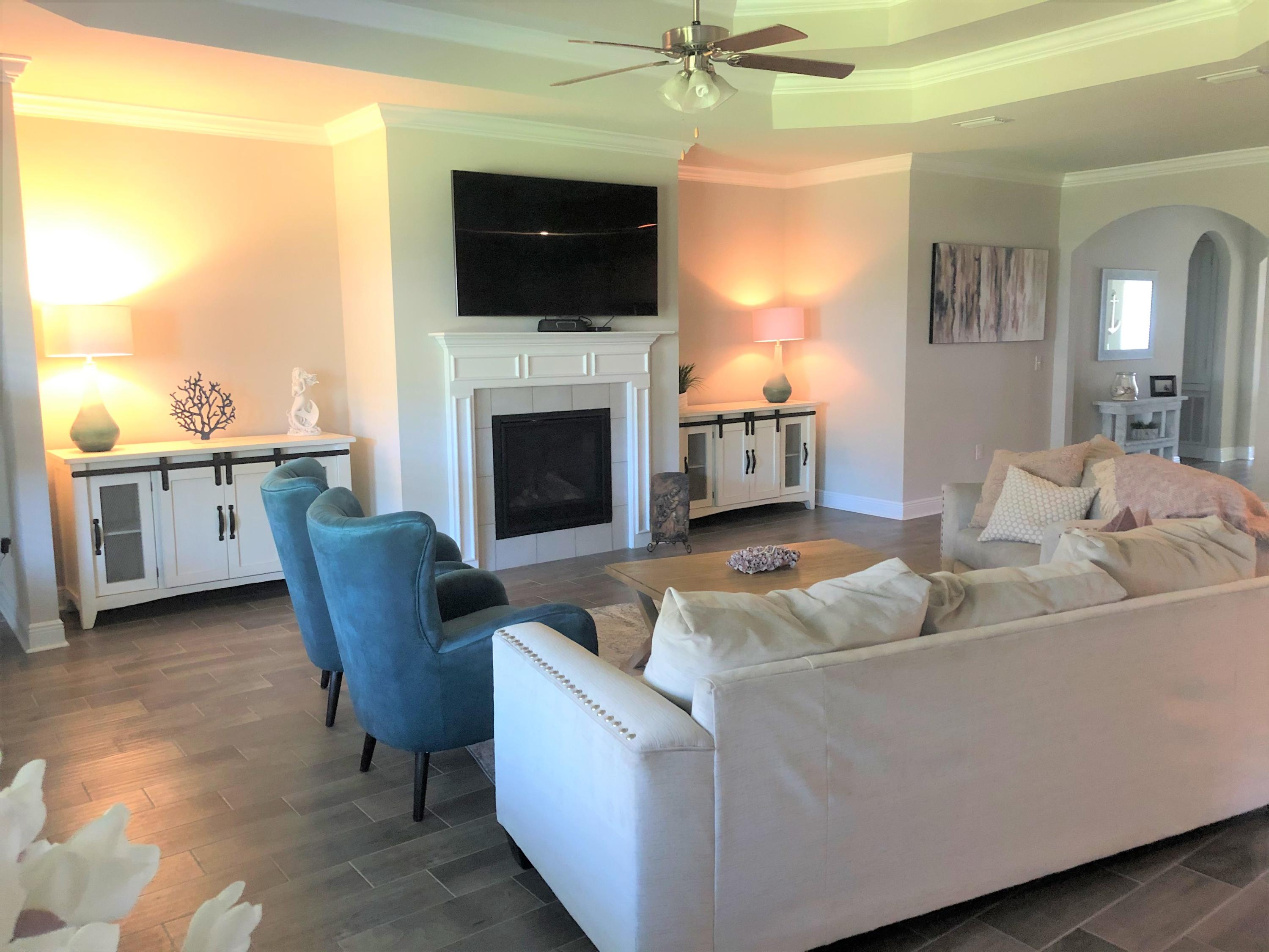 HAMMOCK BAY - Residential