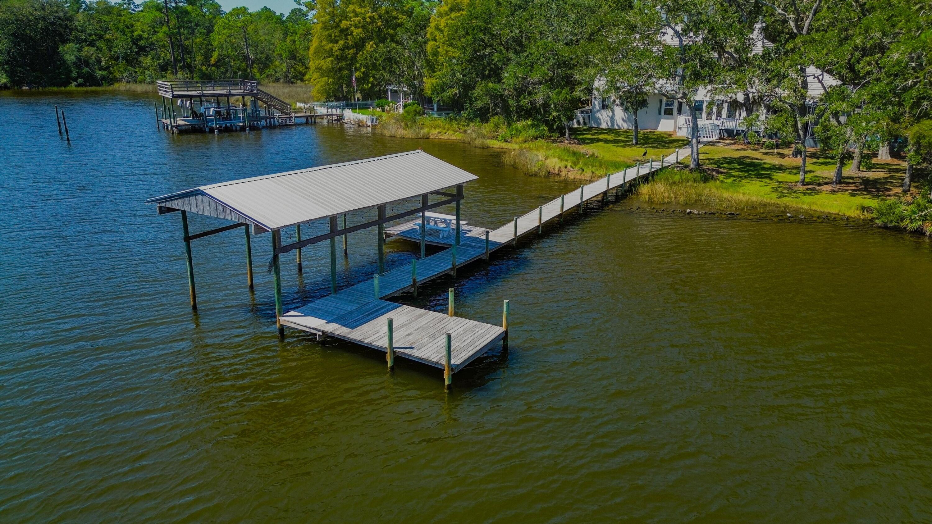 WOODLAND BAYOU ESTATES - Residential