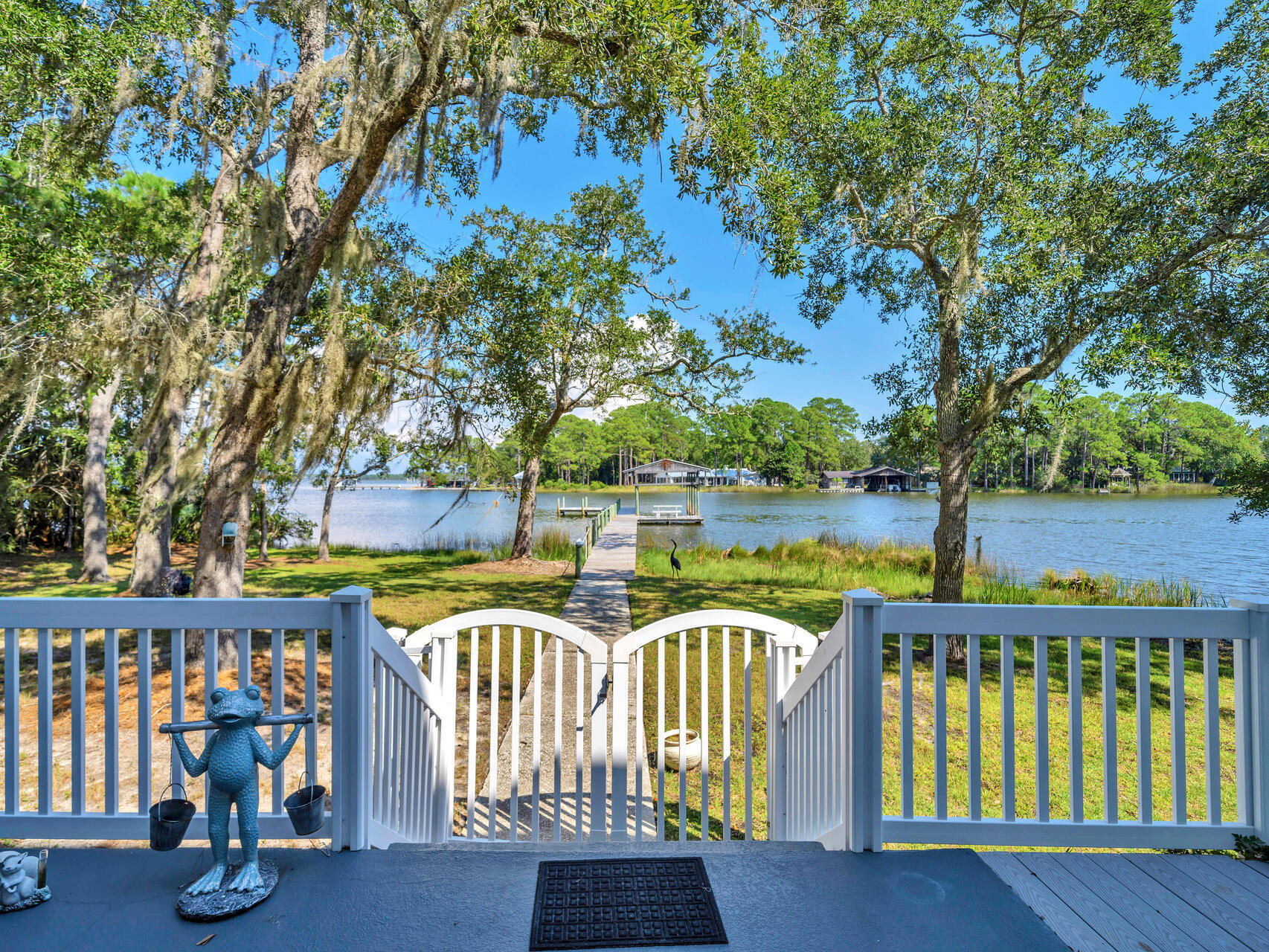 WOODLAND BAYOU ESTATES - Residential