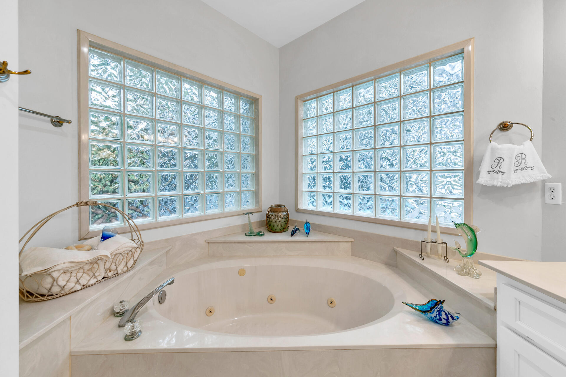 WOODLAND BAYOU ESTATES - Residential