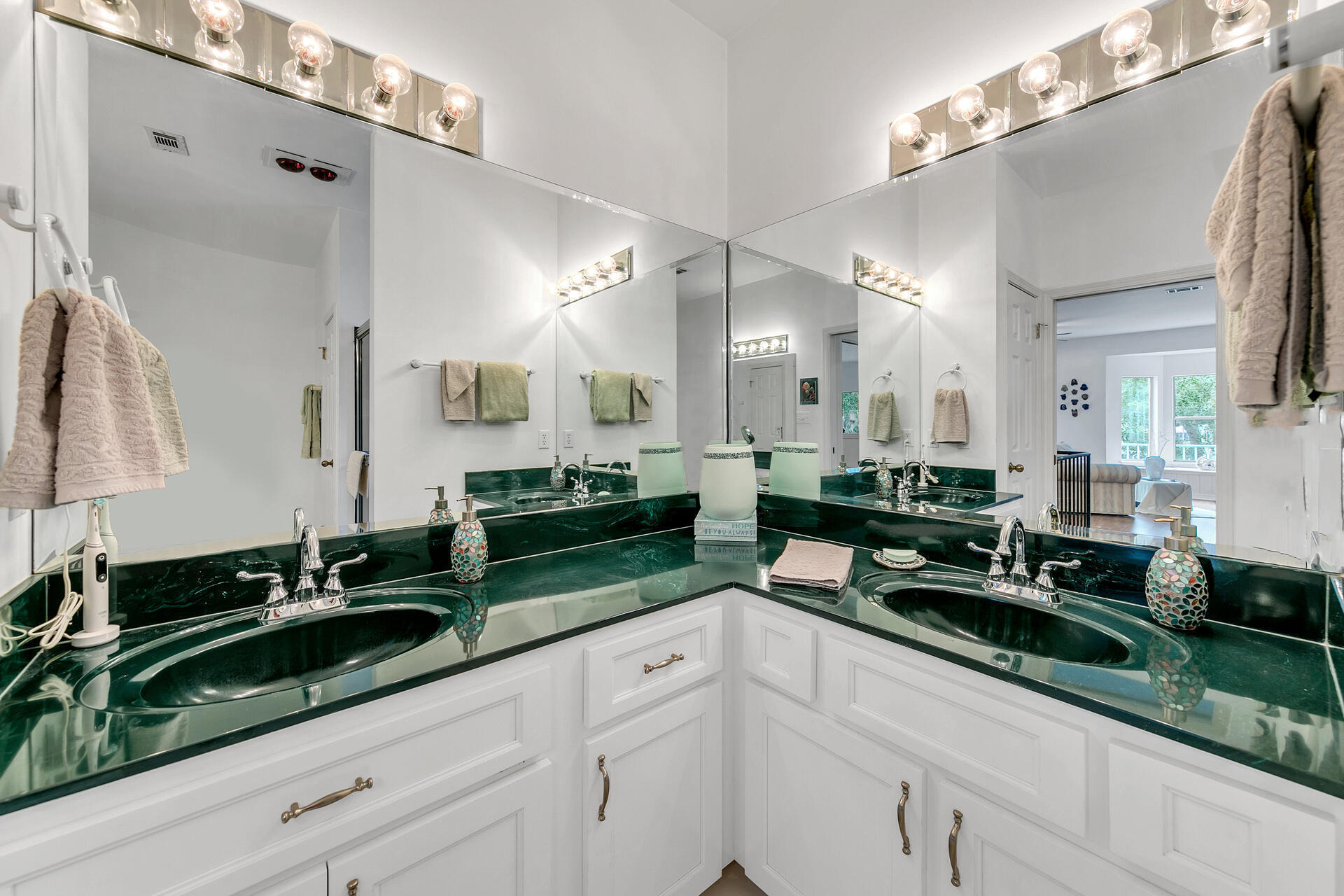 WOODLAND BAYOU ESTATES - Residential