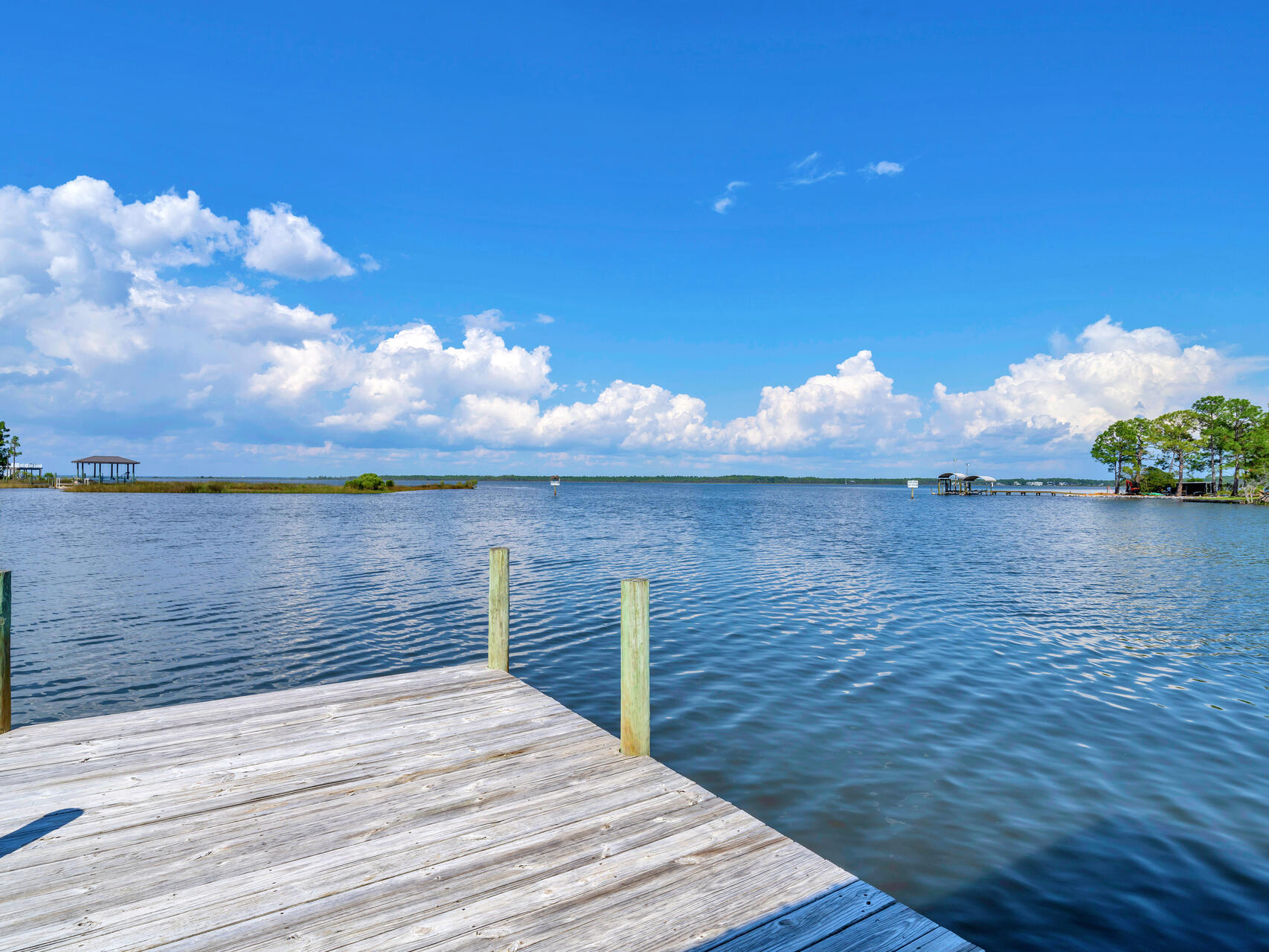 WOODLAND BAYOU ESTATES - Residential