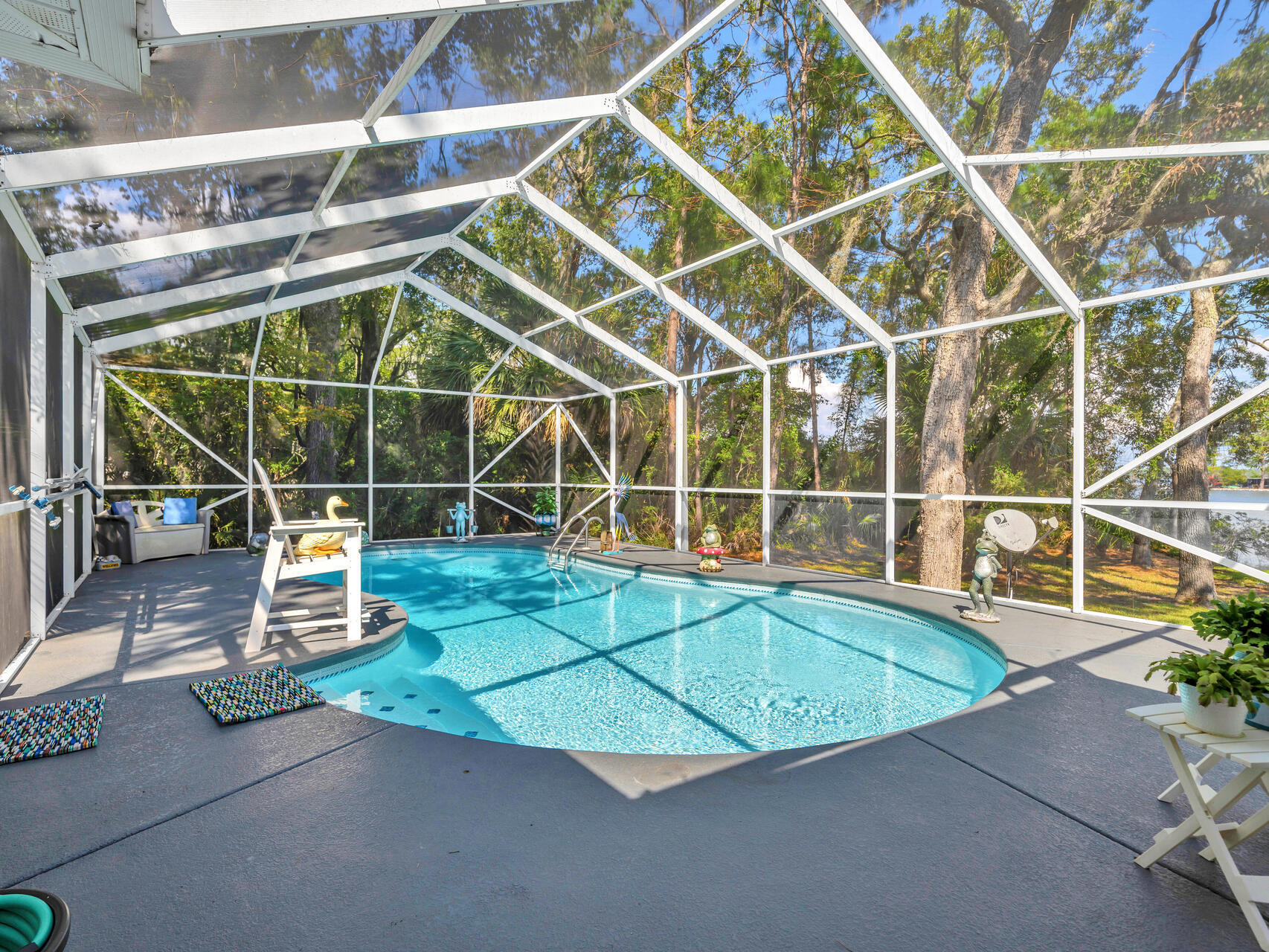 WOODLAND BAYOU ESTATES - Residential