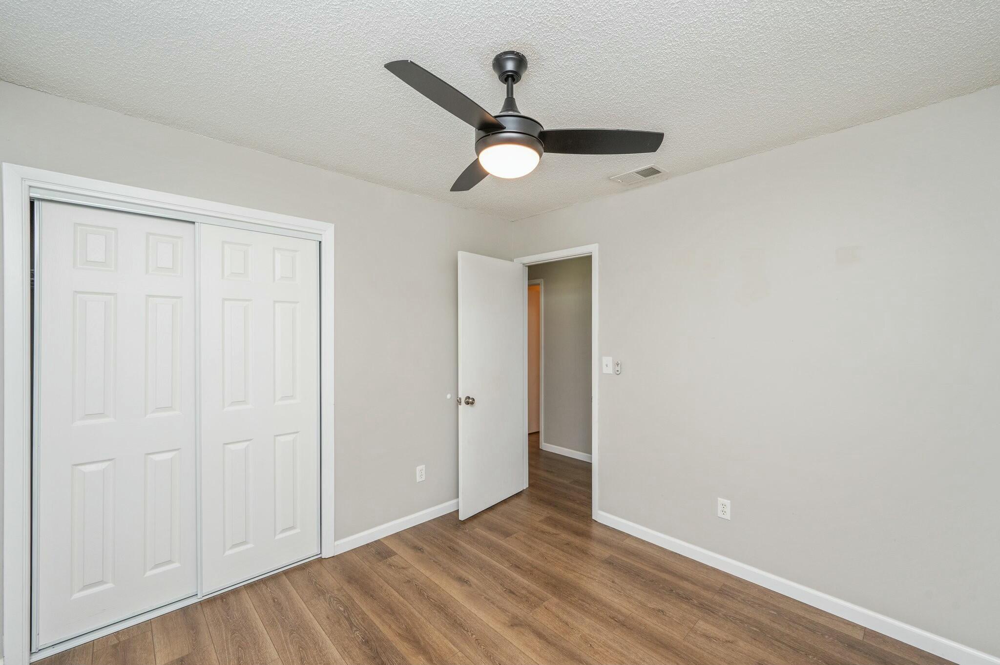 FLORIDA HEIGHTS - Residential