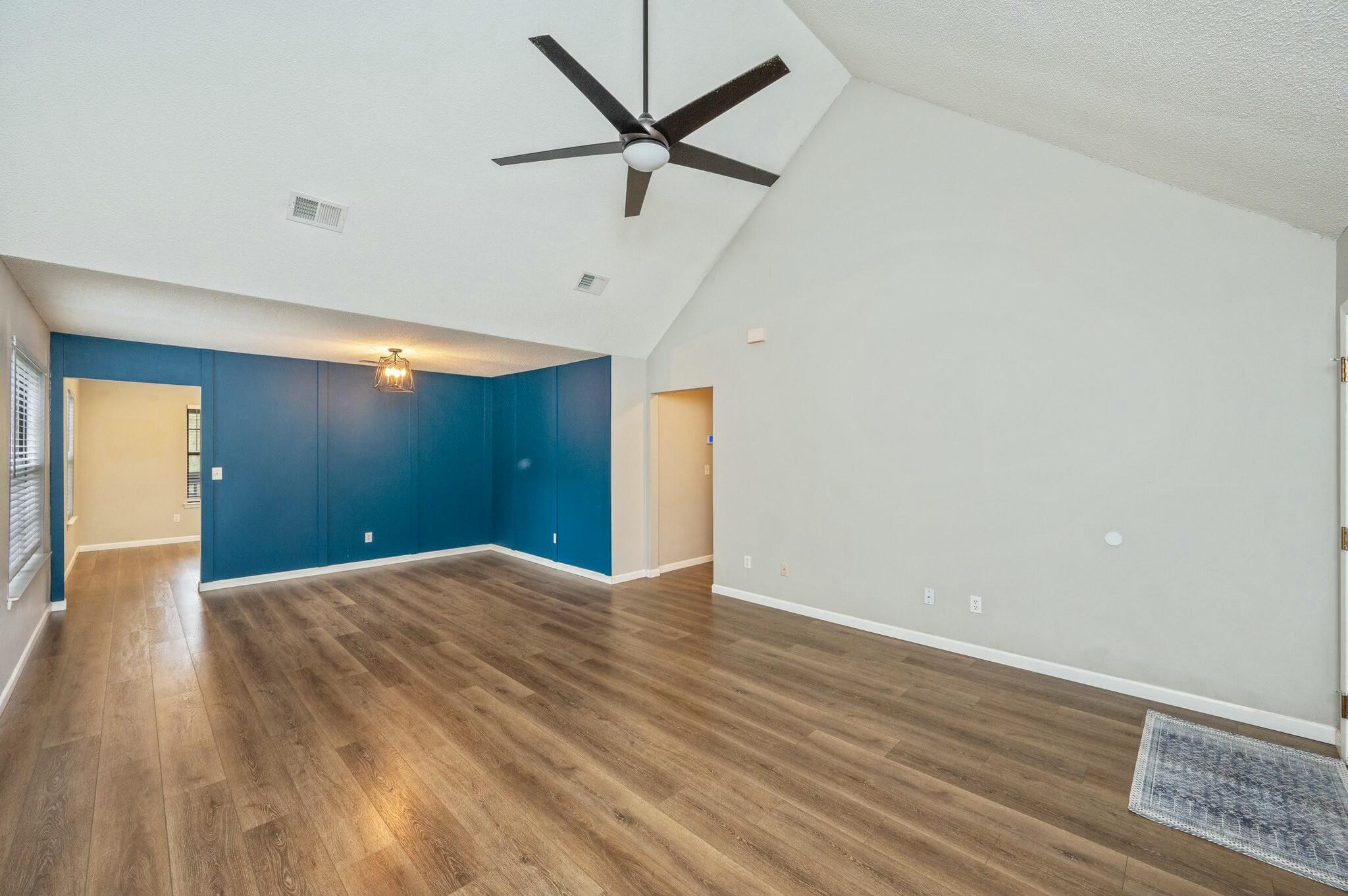 FLORIDA HEIGHTS - Residential