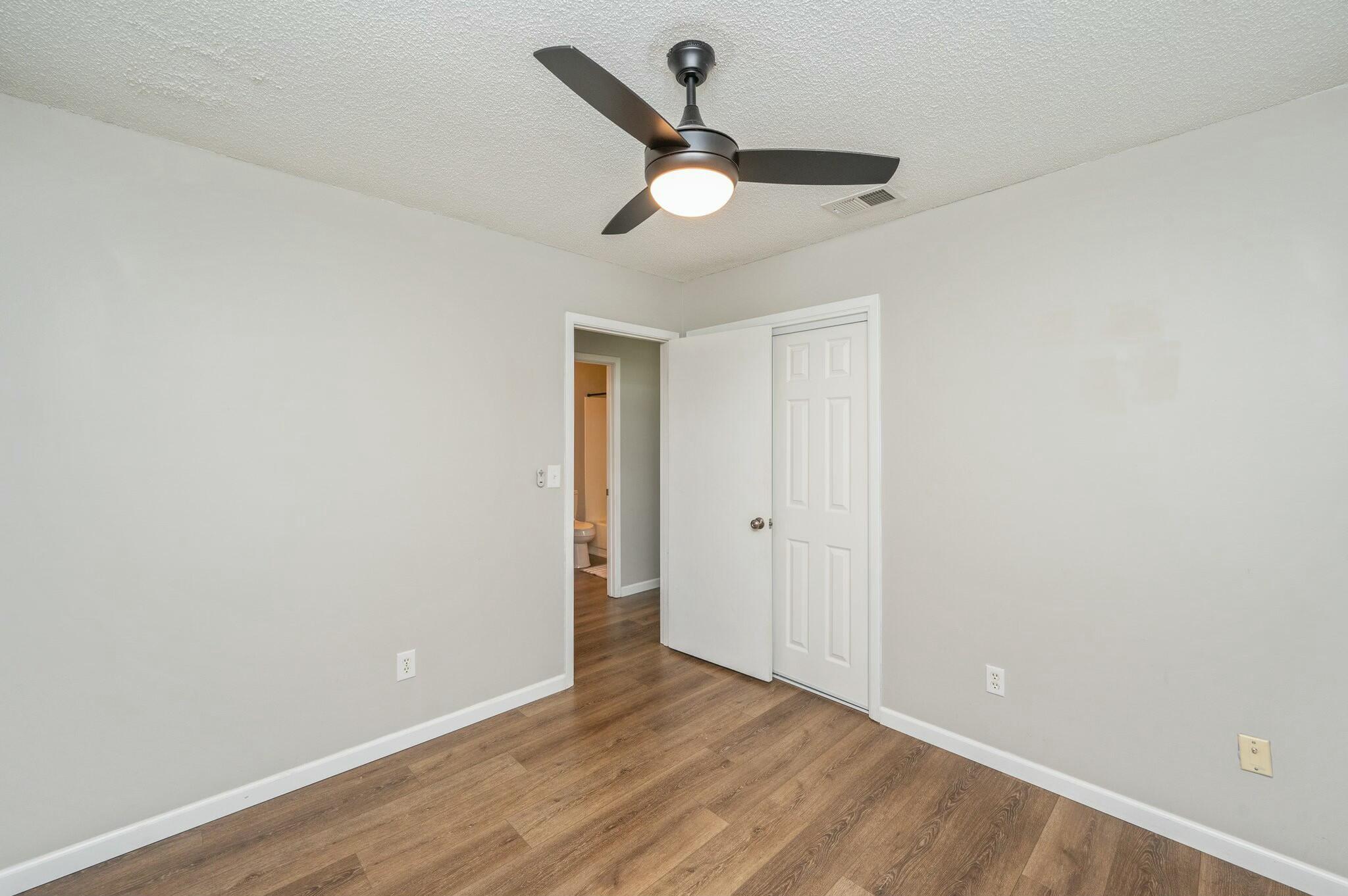 FLORIDA HEIGHTS - Residential