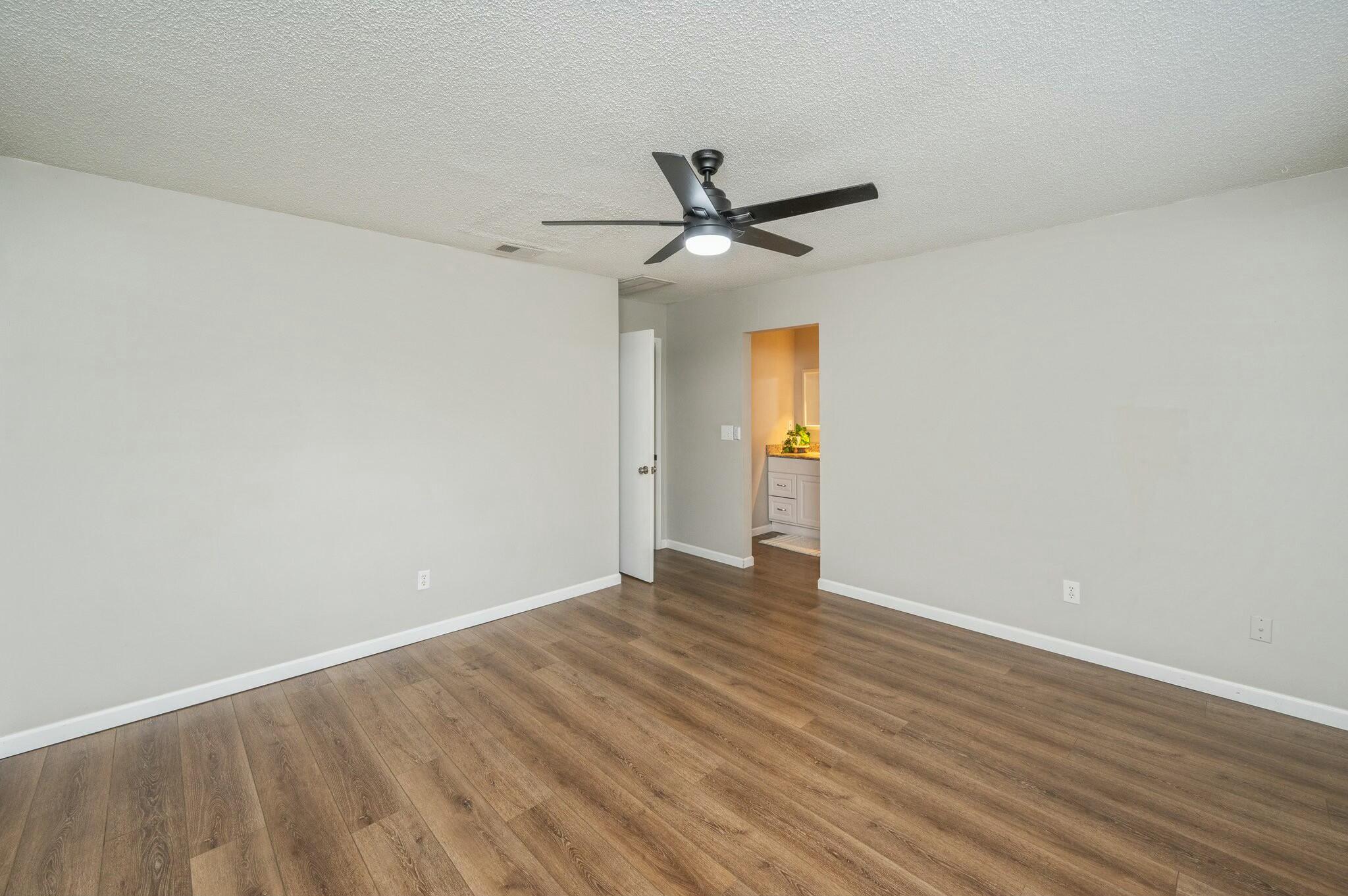 FLORIDA HEIGHTS - Residential