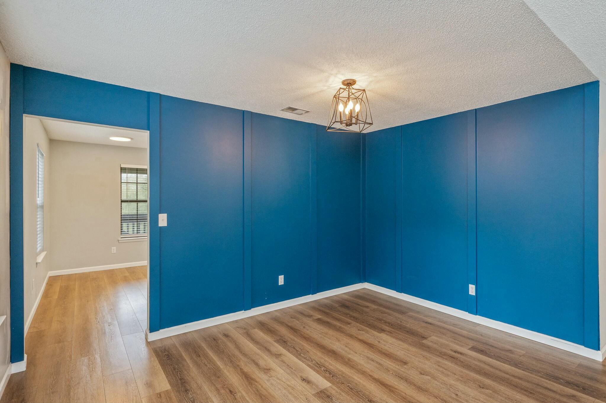 FLORIDA HEIGHTS - Residential