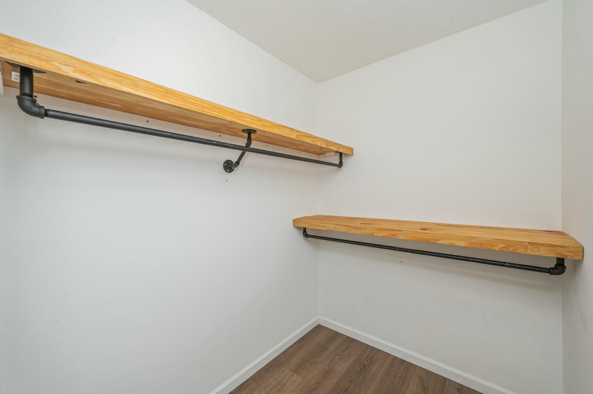 FLORIDA HEIGHTS - Residential