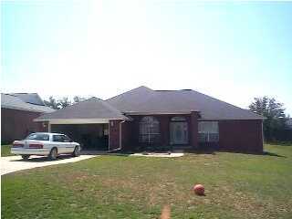 CUSTOM BUILT 4/2, TILED THROUGHOUT, FEATURES BREAKFAST BAR, KITCHEN NOOK, GAS STOVE AND MICROWAVE, FORMAL DINING ROOM, LIVING ROOM WITH PLANT SHELVES, 4TH BEDROOM CAN BE USED AS A OFFICE/STUDY, HALL BATHROOM HAS MARBLE SINK TOP. MASTER BEDROOM IS A NICE SIZE WITH CEILING COVES, MASTER BATHROOM HAS MARBLE SINKS AND WHIRLPOOL TUB, SEPARATE TOILET AND SHOWER. DECK ON BACK, HOUSE IS SITUATED IN CUL DE SAC, QUIET NEIGHBORHOOD.