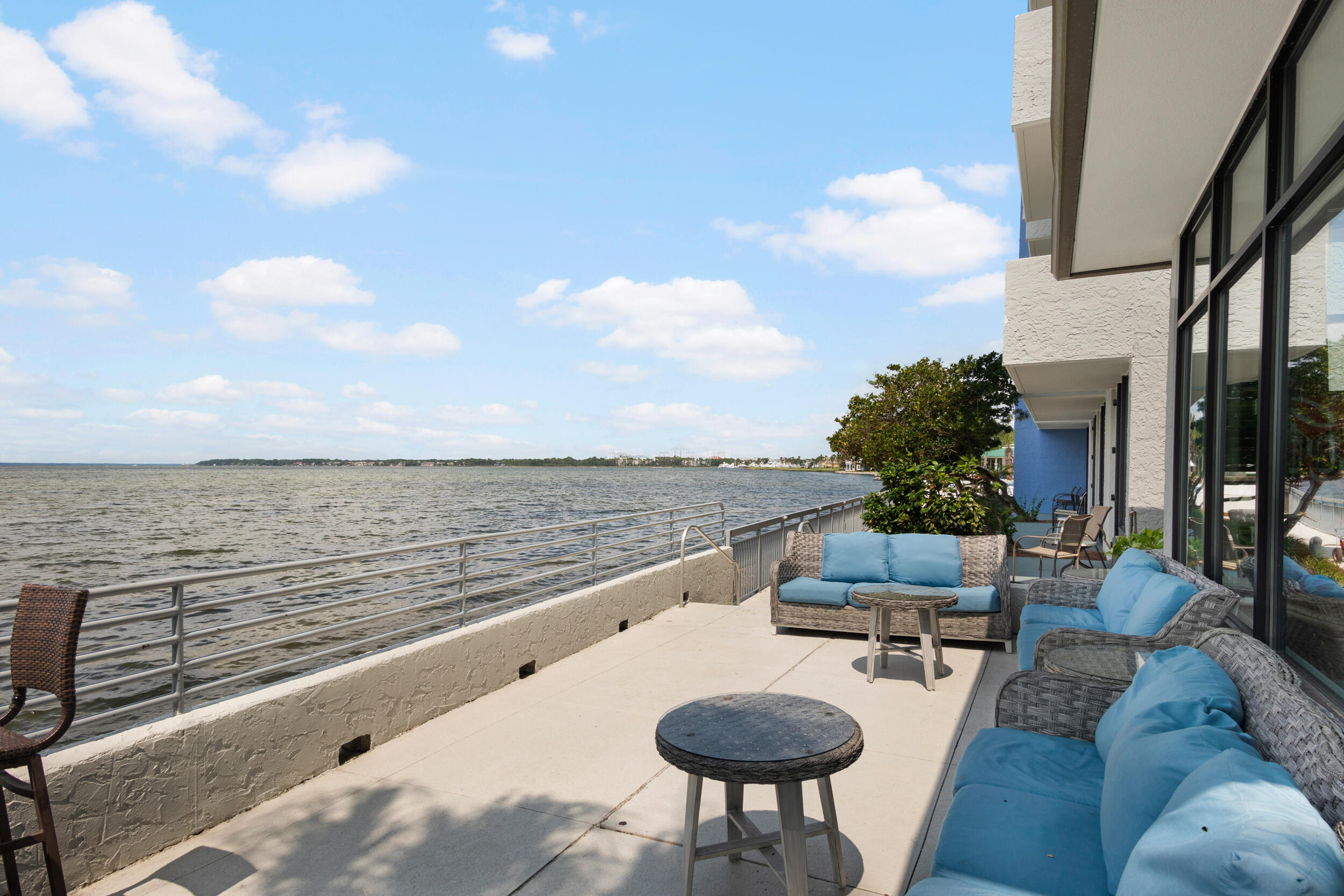 BAYSIDE CONDO SANDESTIN - Residential