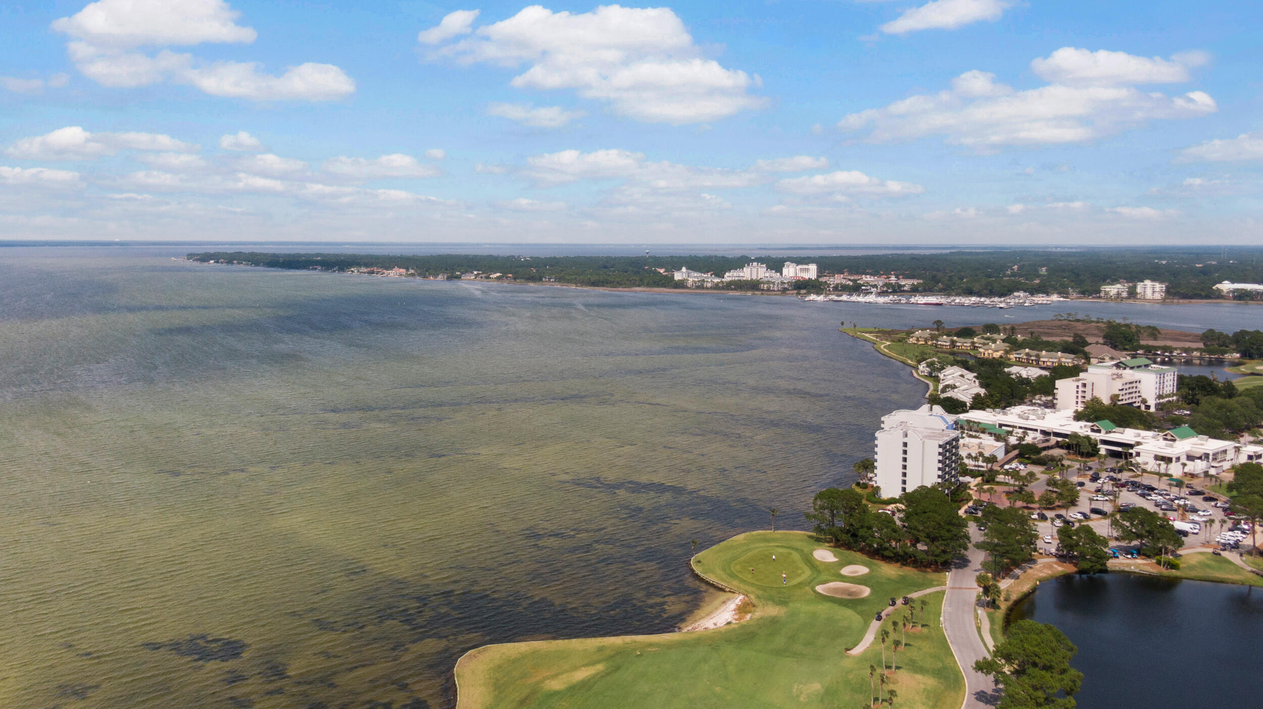BAYSIDE CONDO SANDESTIN - Residential