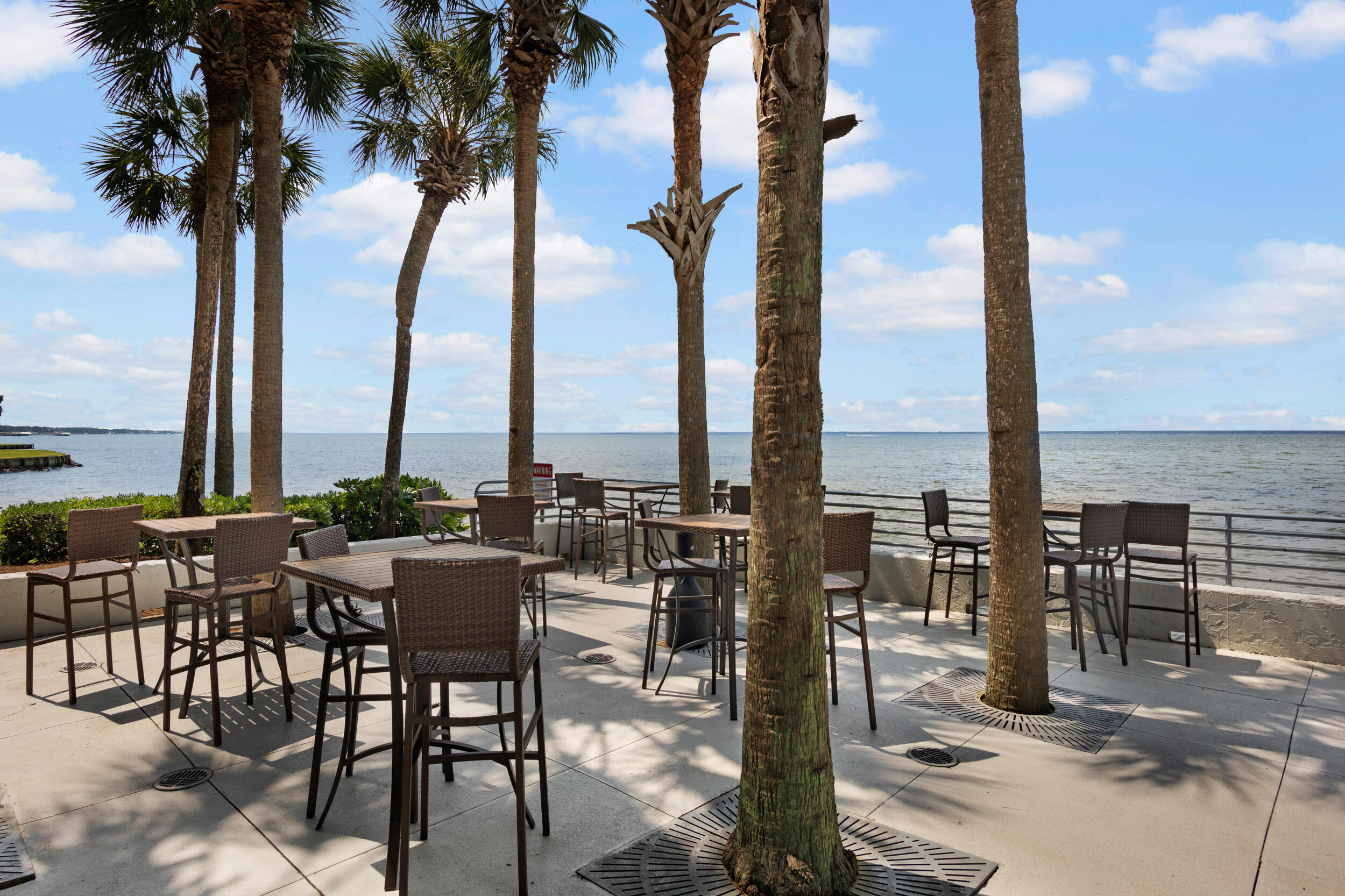 BAYSIDE CONDO SANDESTIN - Residential