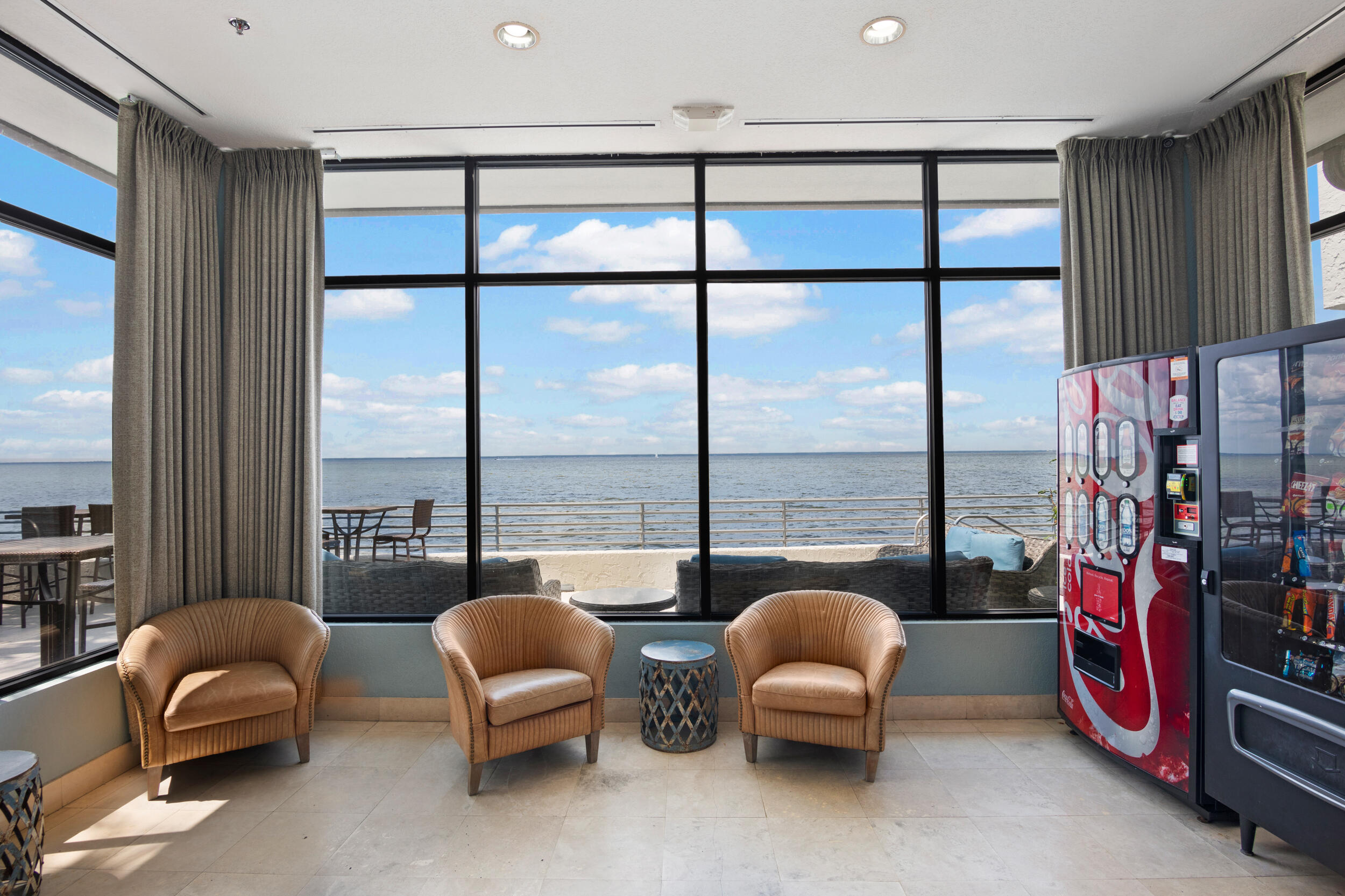 BAYSIDE CONDO SANDESTIN - Residential