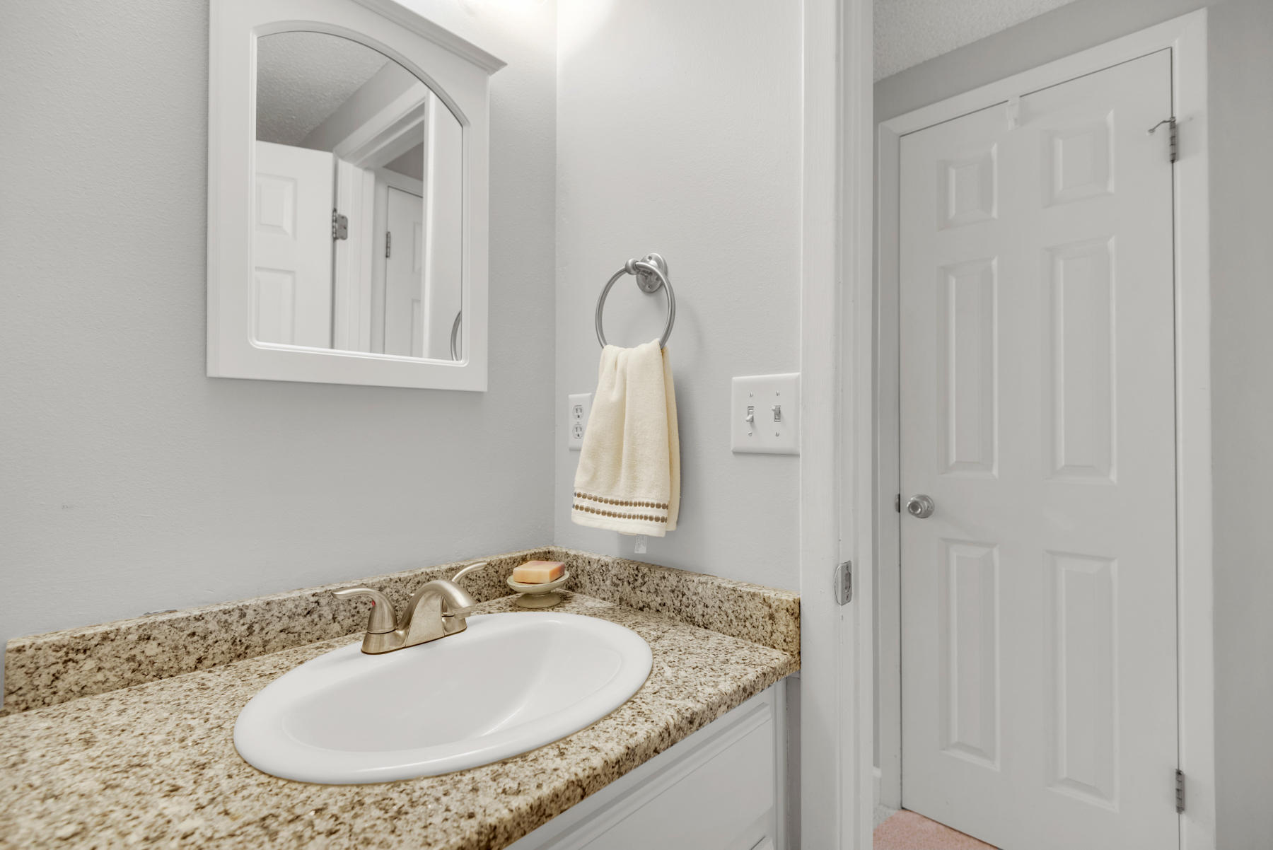 PARKWOOD LANE BLUEWATER BAY - Residential