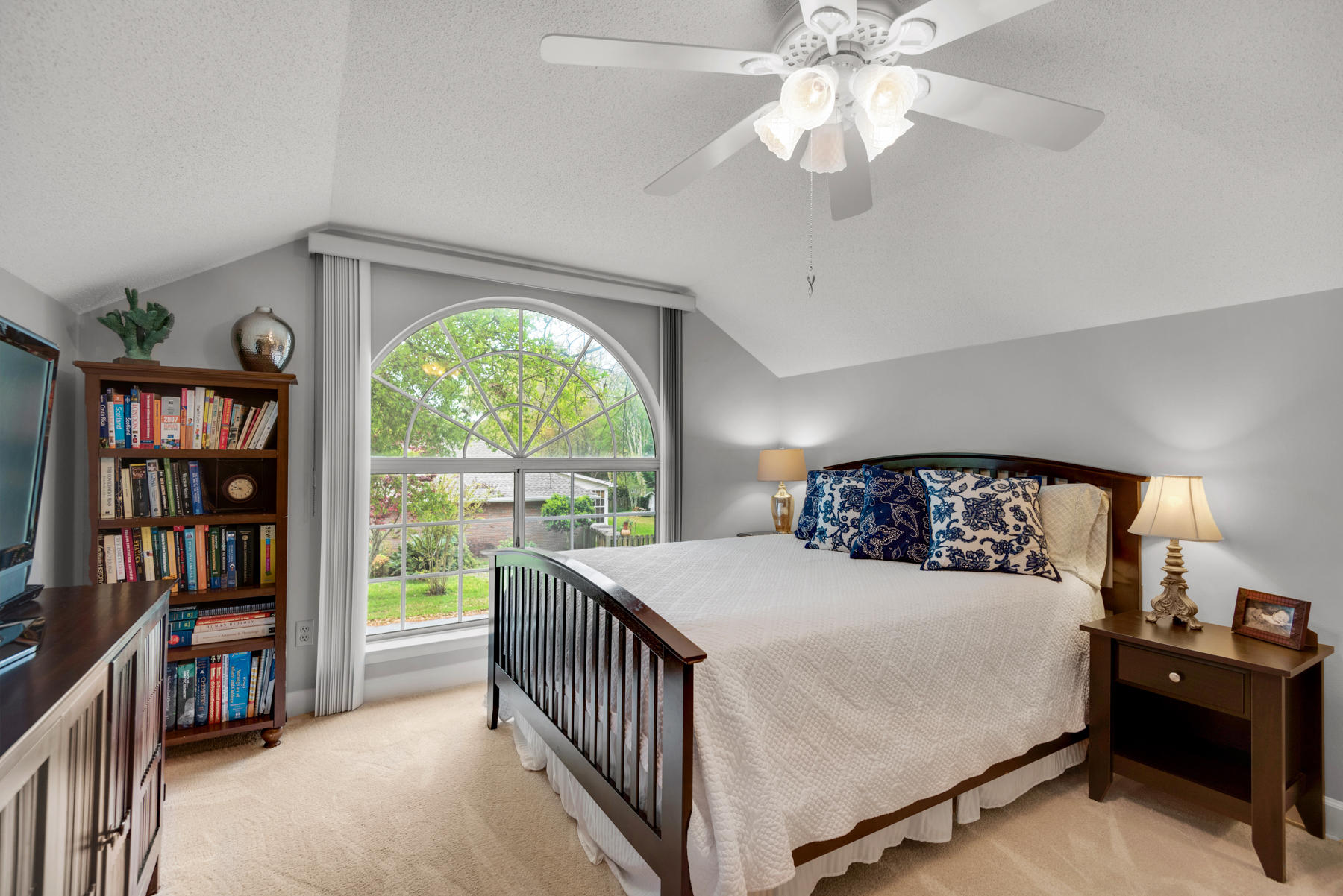 PARKWOOD LANE BLUEWATER BAY - Residential