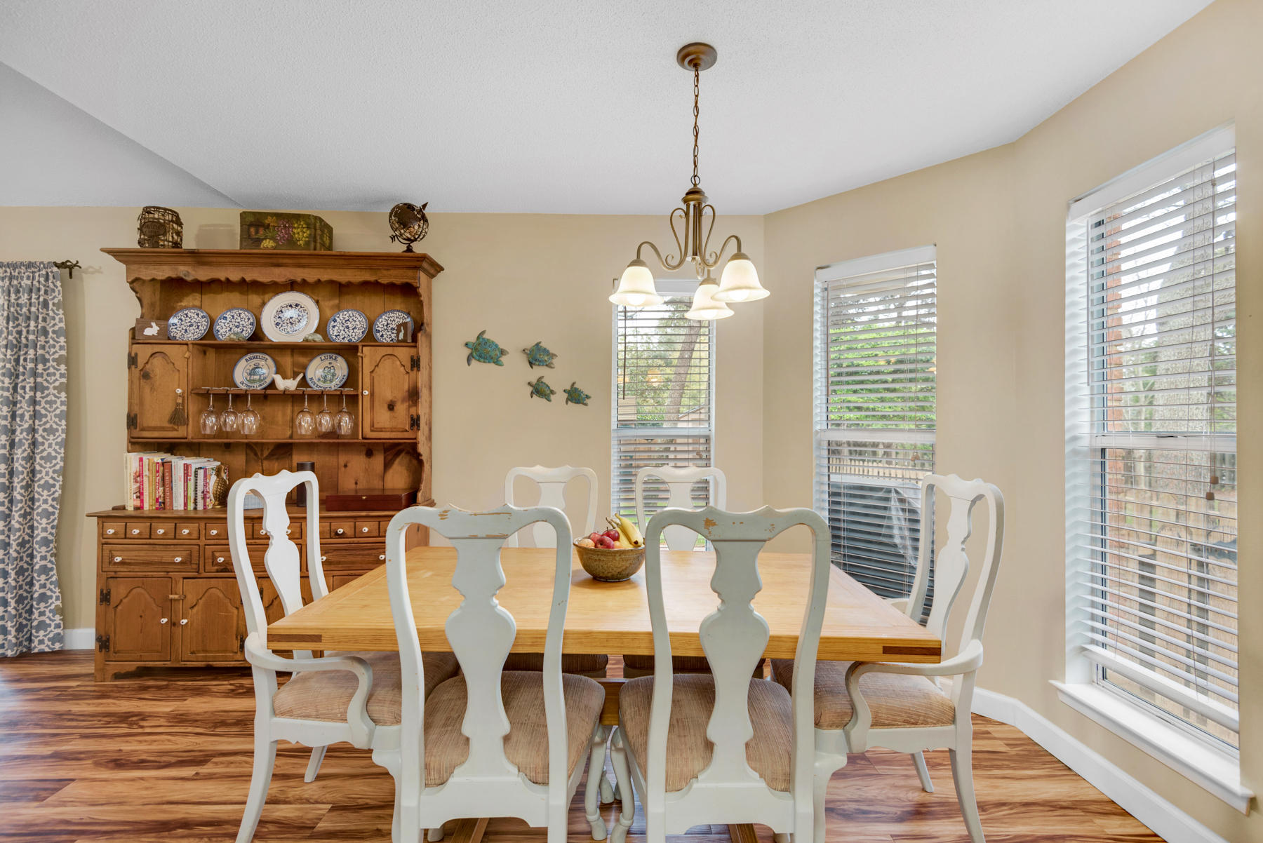 PARKWOOD LANE BLUEWATER BAY - Residential